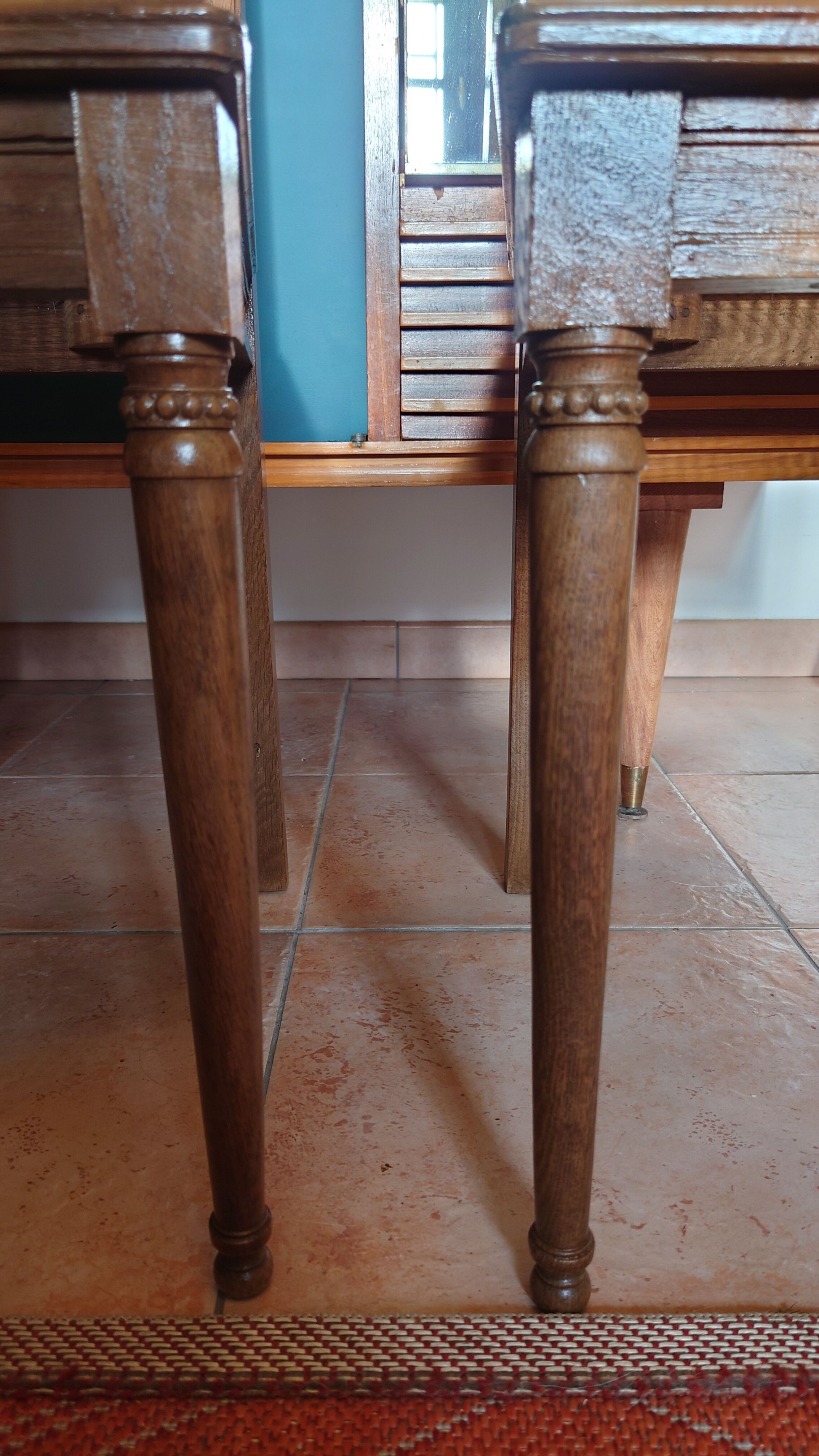 Pair of 1930s chairs, Louis XVI style