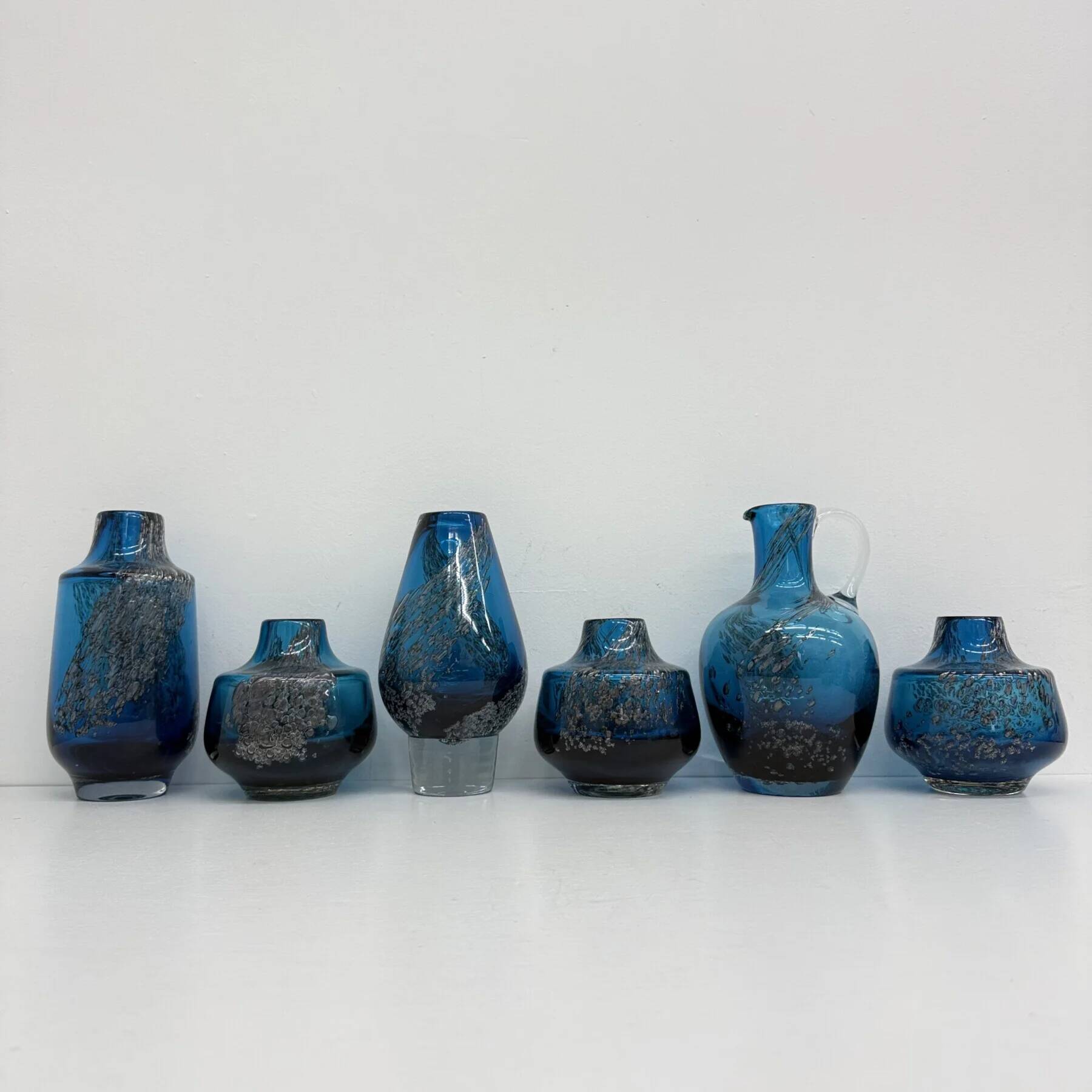 Set of 6 Schot Wiesel glass vases Bavarian Glass Art 'Florida' by Heinrich Löffelhardt blue bubbles 1970s Germany