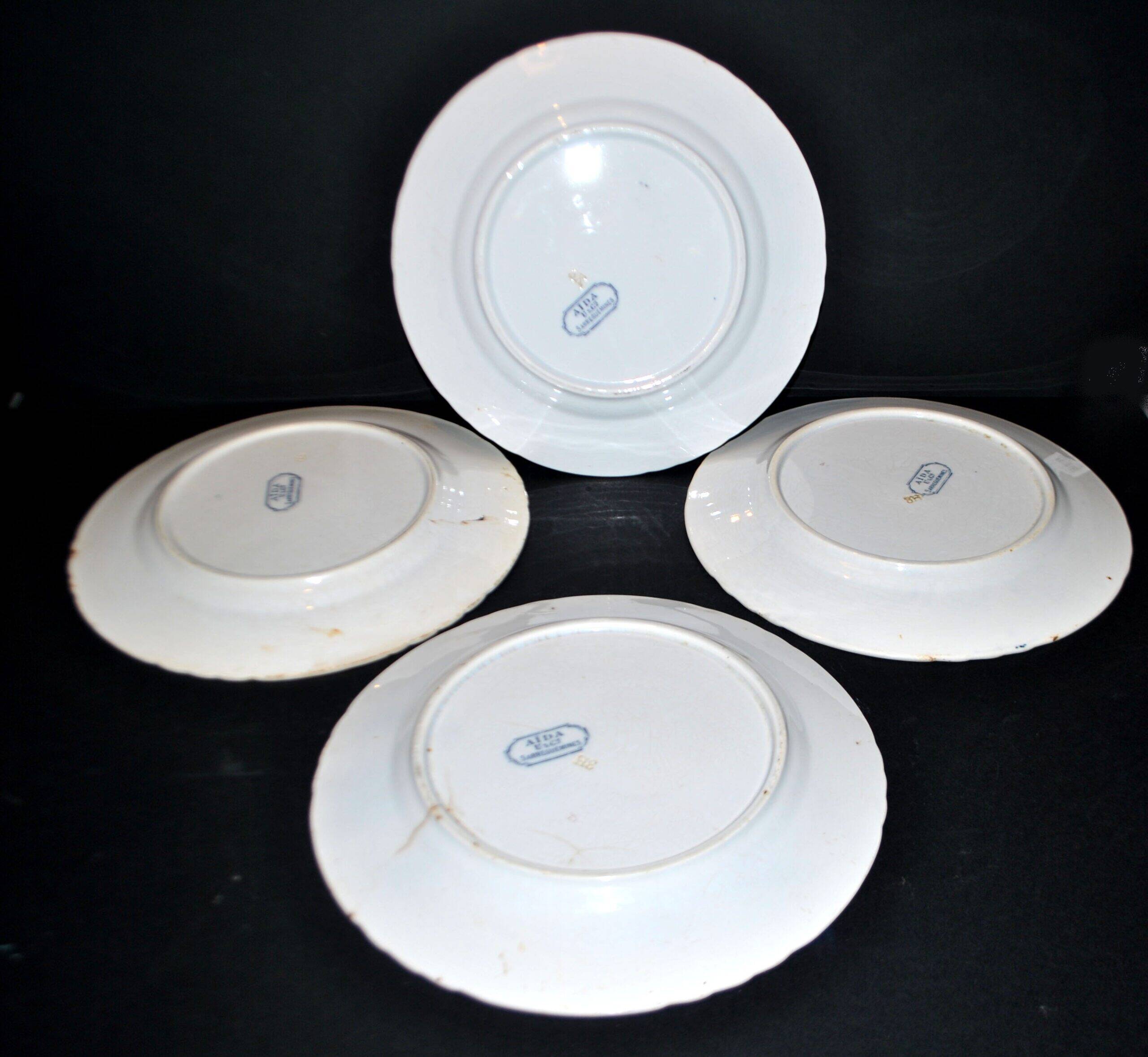 Sarreguemines set of 4 antique Aïda flat plates in earthenware from Sarreguemines U&C 19th century.