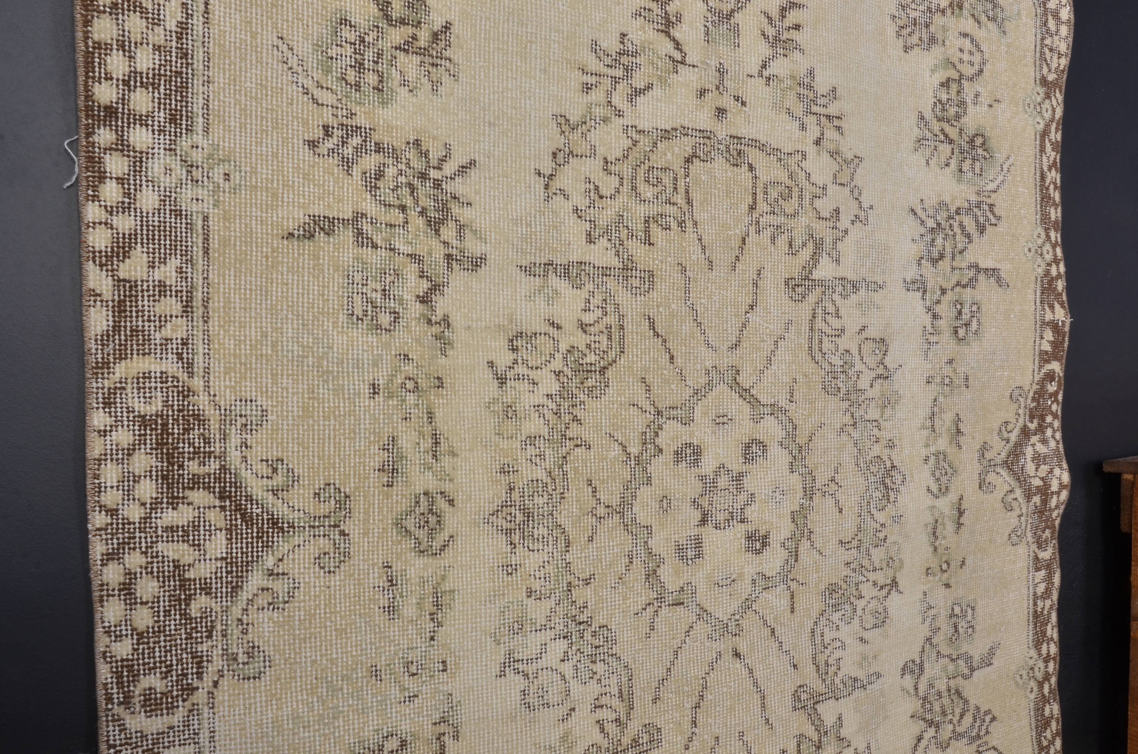 Anatolian Handknotted Floral Rugsku1347