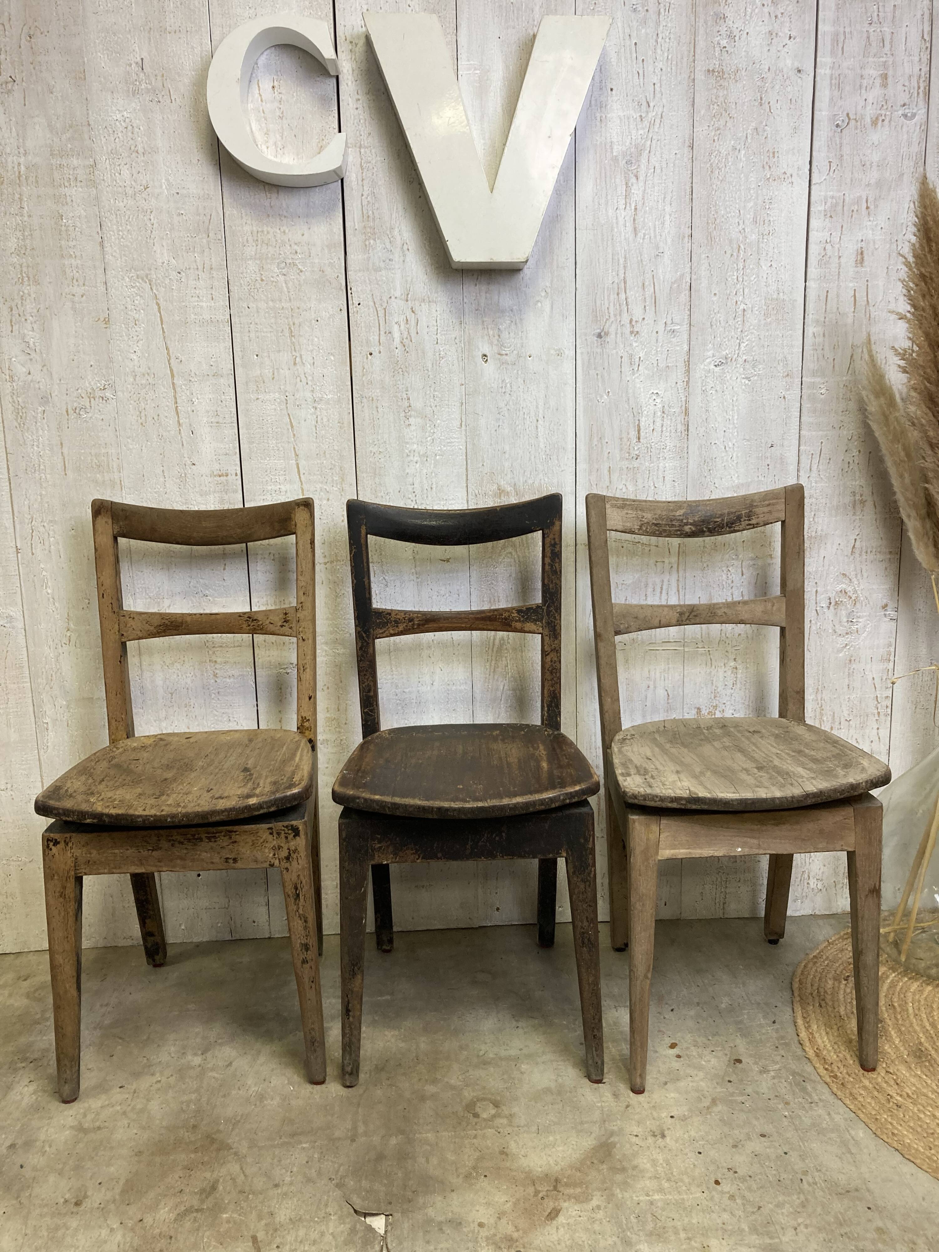 Series of 3 "taberna" chairs