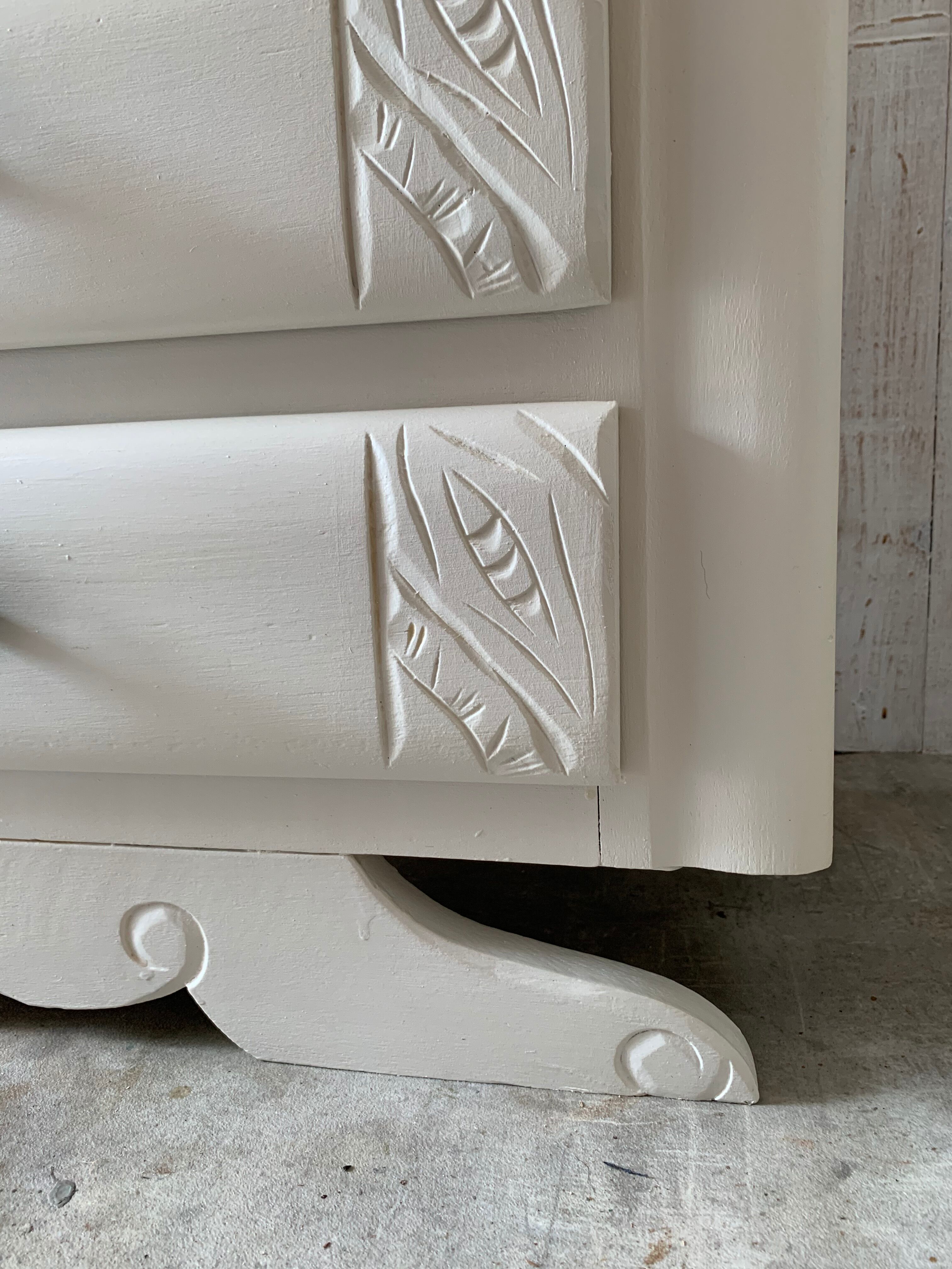 Art deco cloth maker