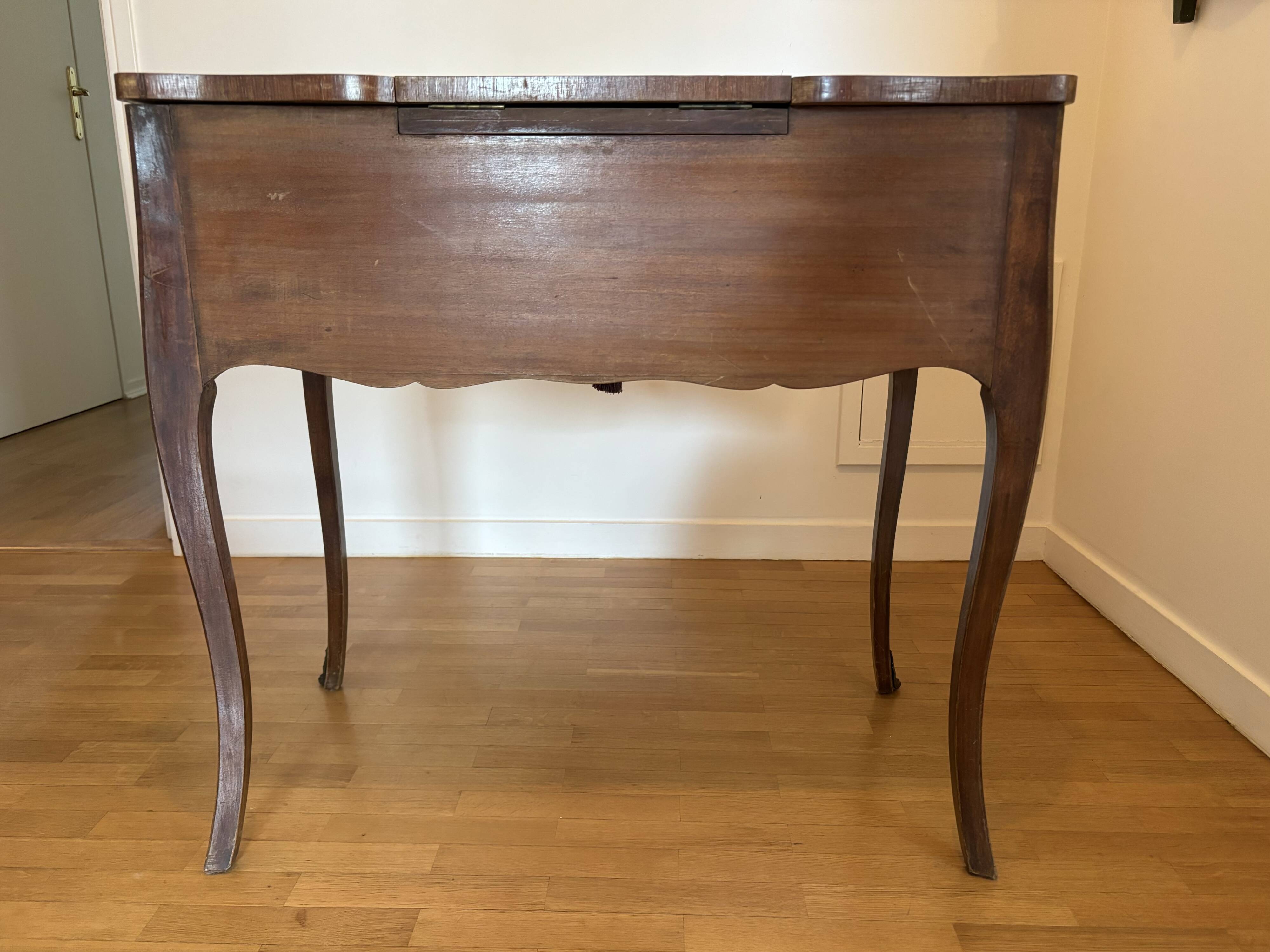 Antique dressing table with folding mirror – Louis XV style