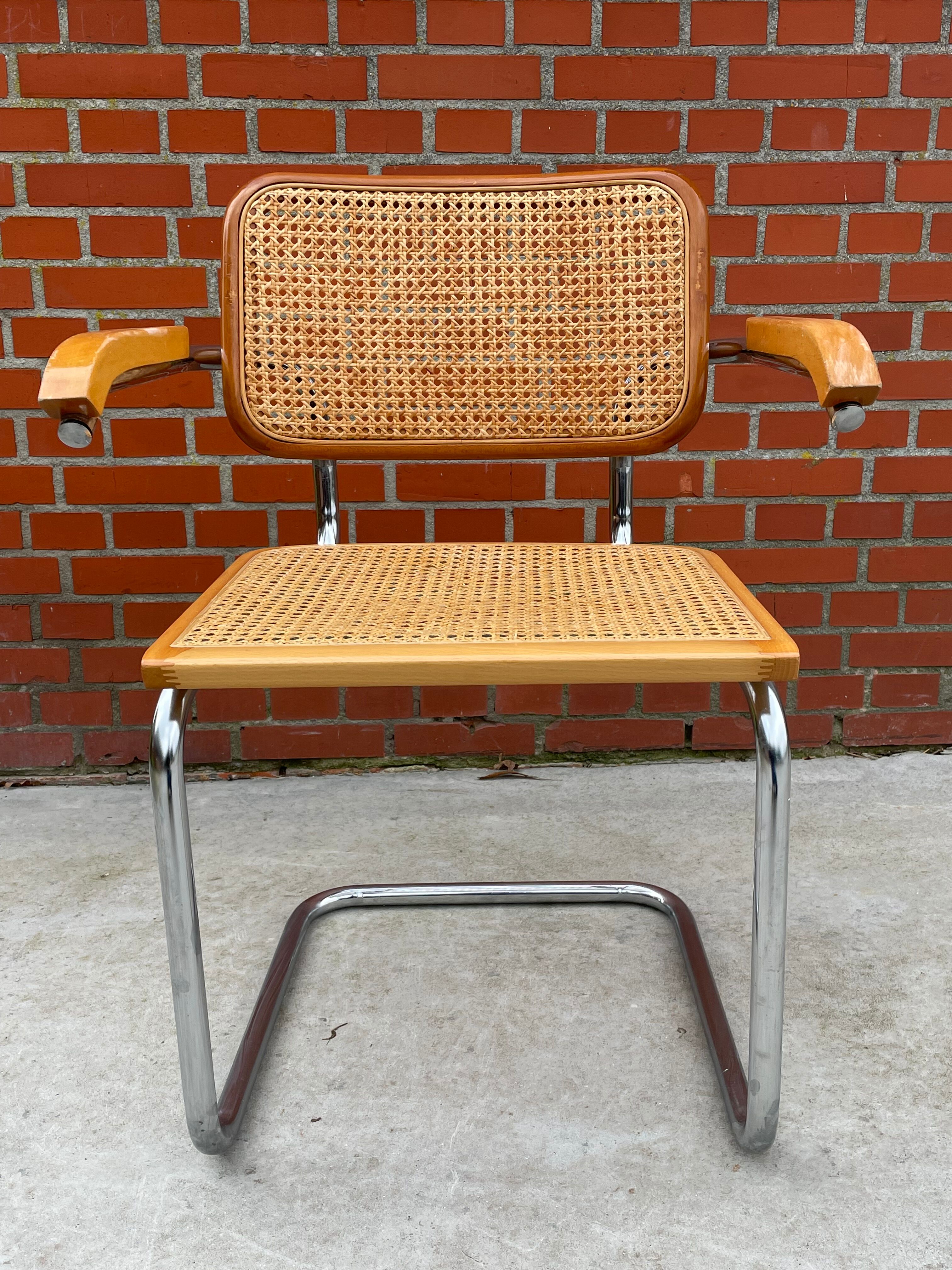 Chair Cesca model with armrests B64 in chrome