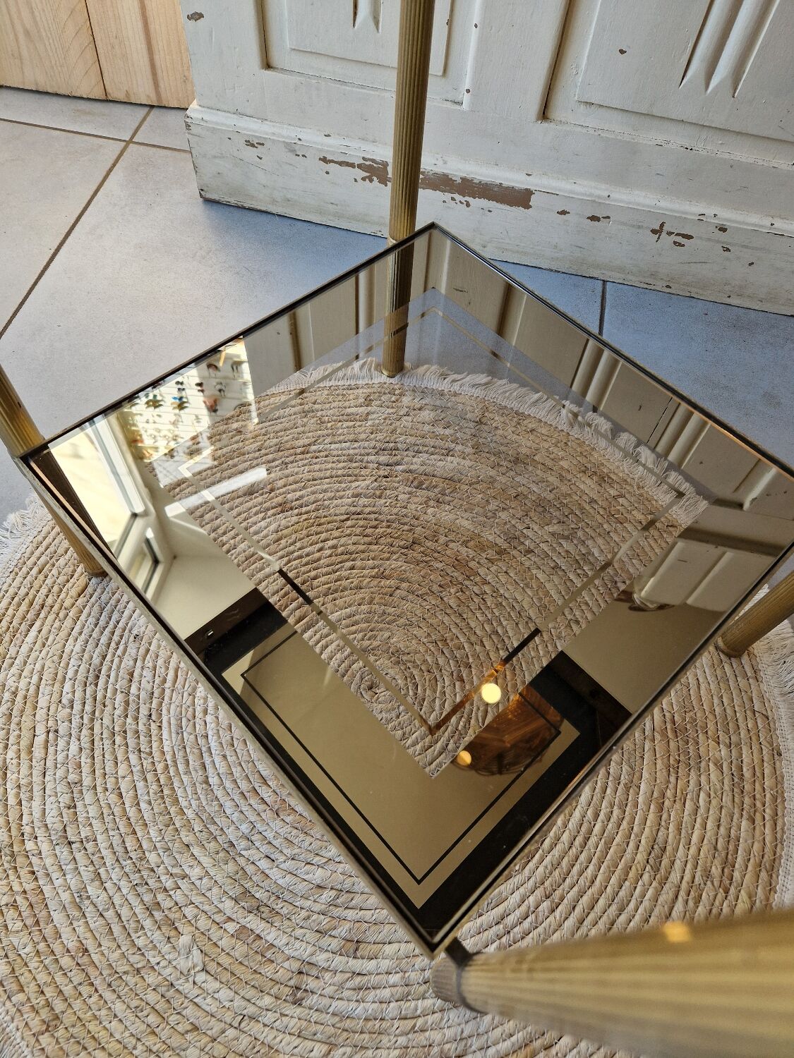 Gold brass side table  
Accent table