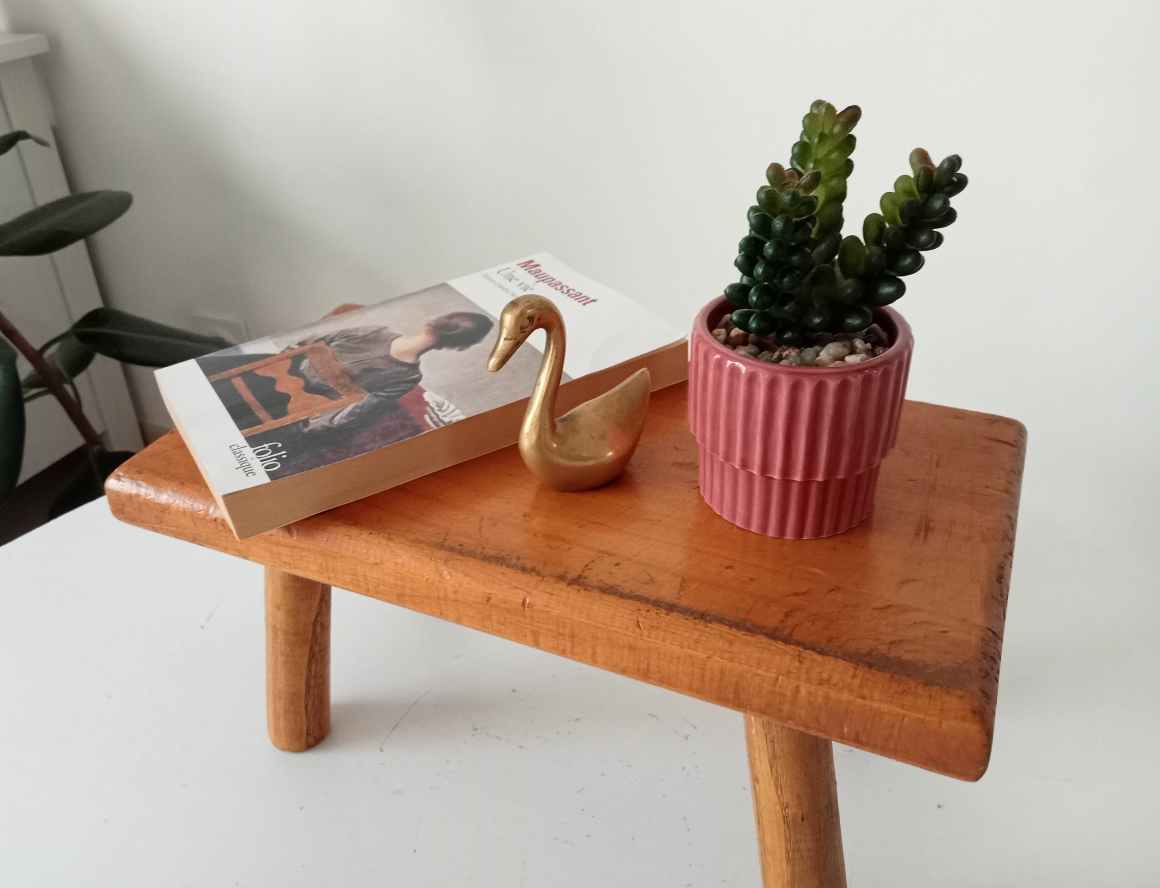 Small vintage plant stand/step stool