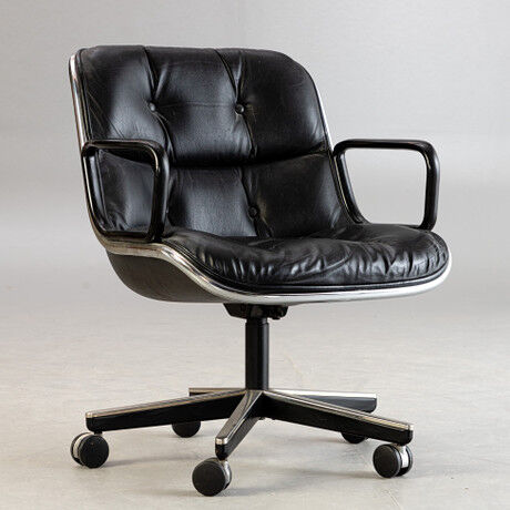 Charles Pollock for Knoll executive chair