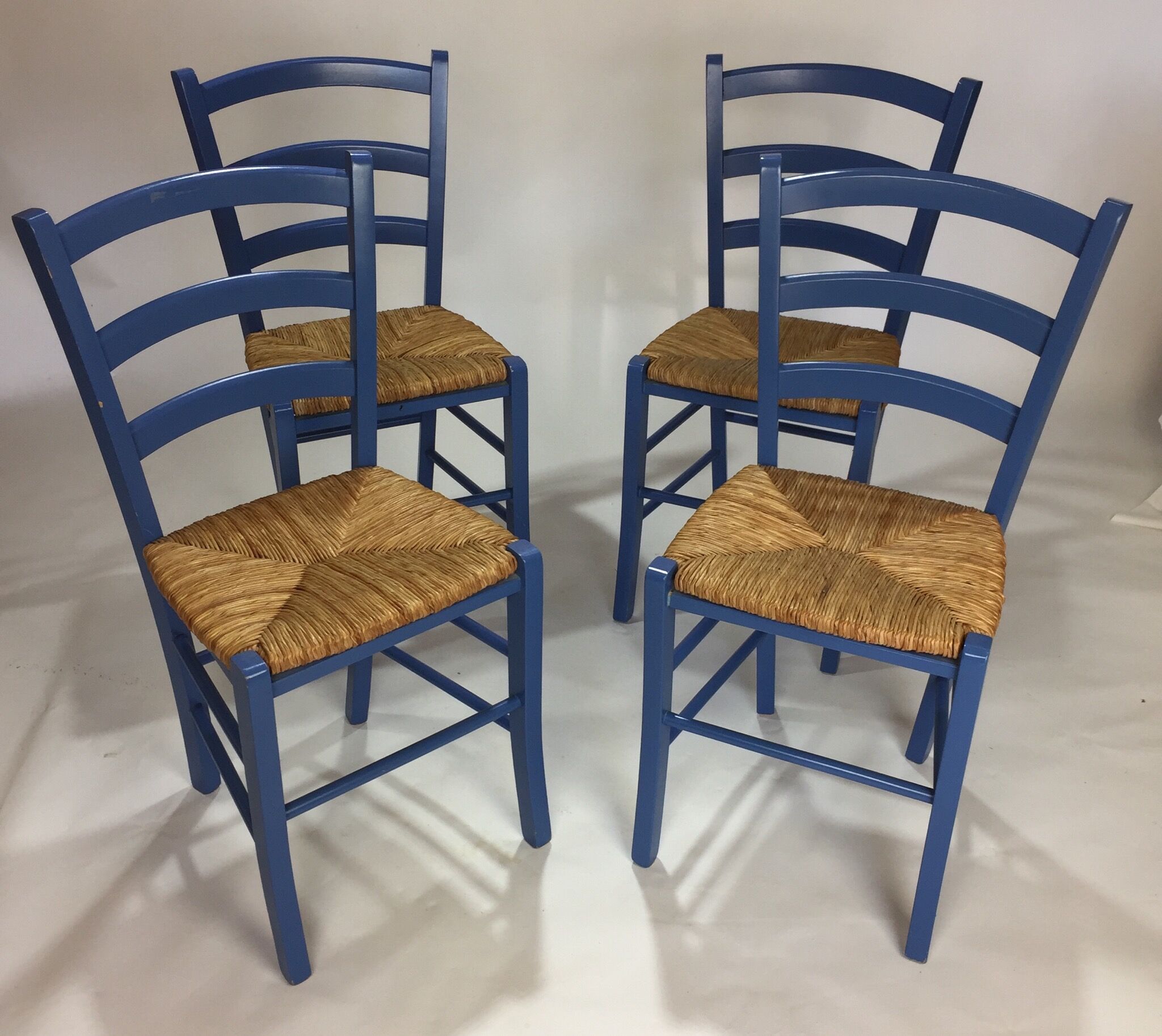 Lot of 4 decked blue chairs