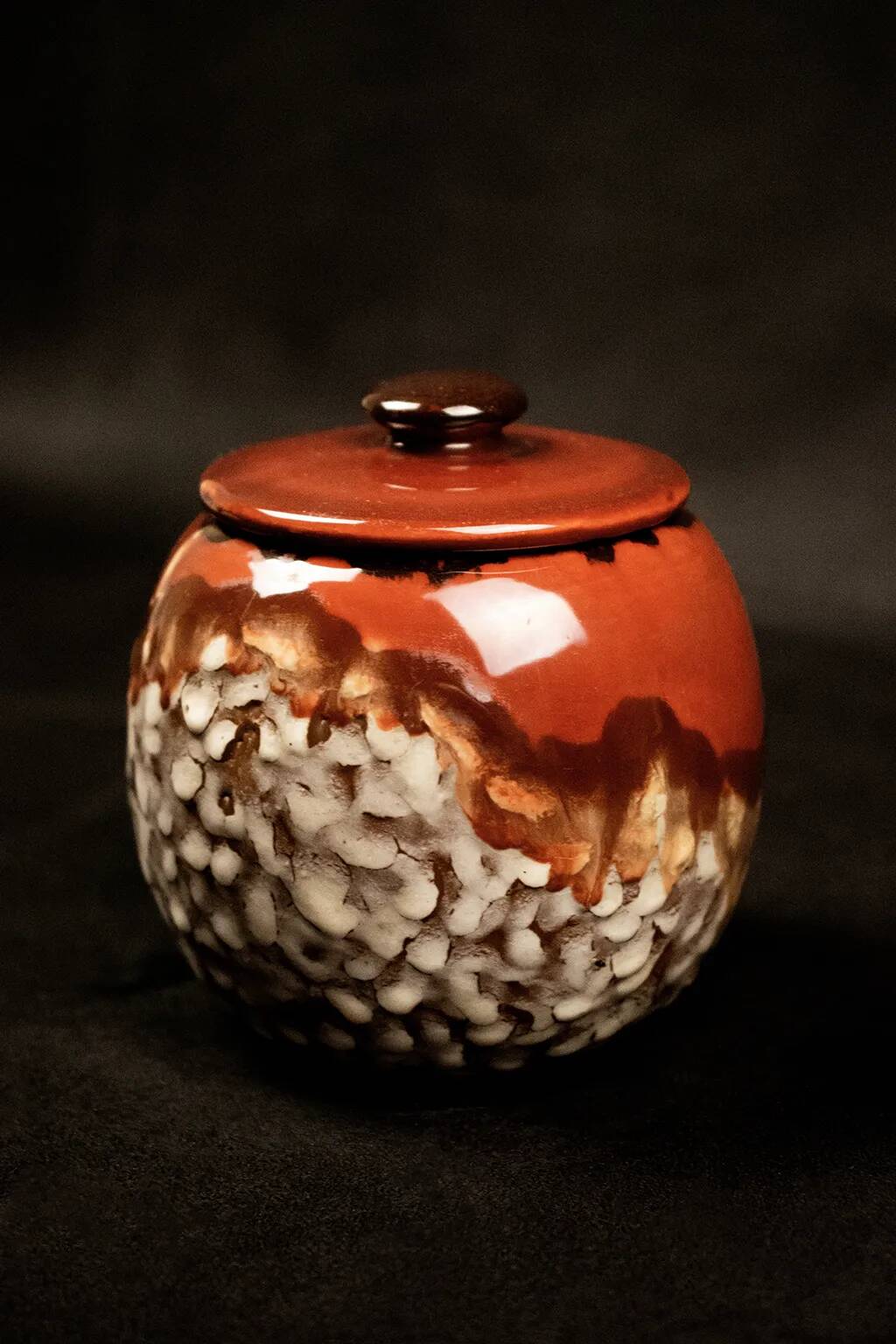 Red glazed stoneware candy dish by Louis Dage - circa 1920 - H 15 cm