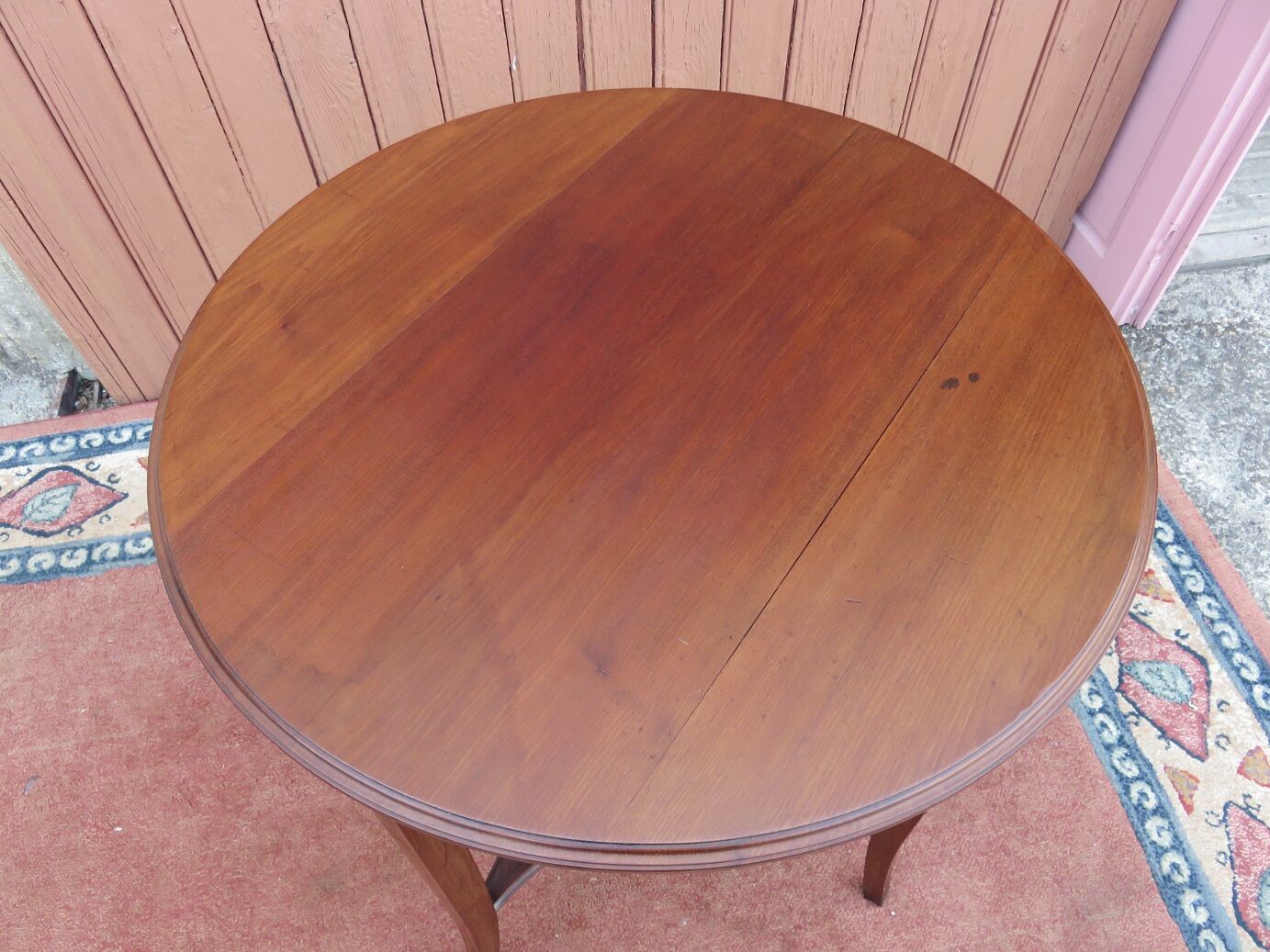 Round side table spacer Chania