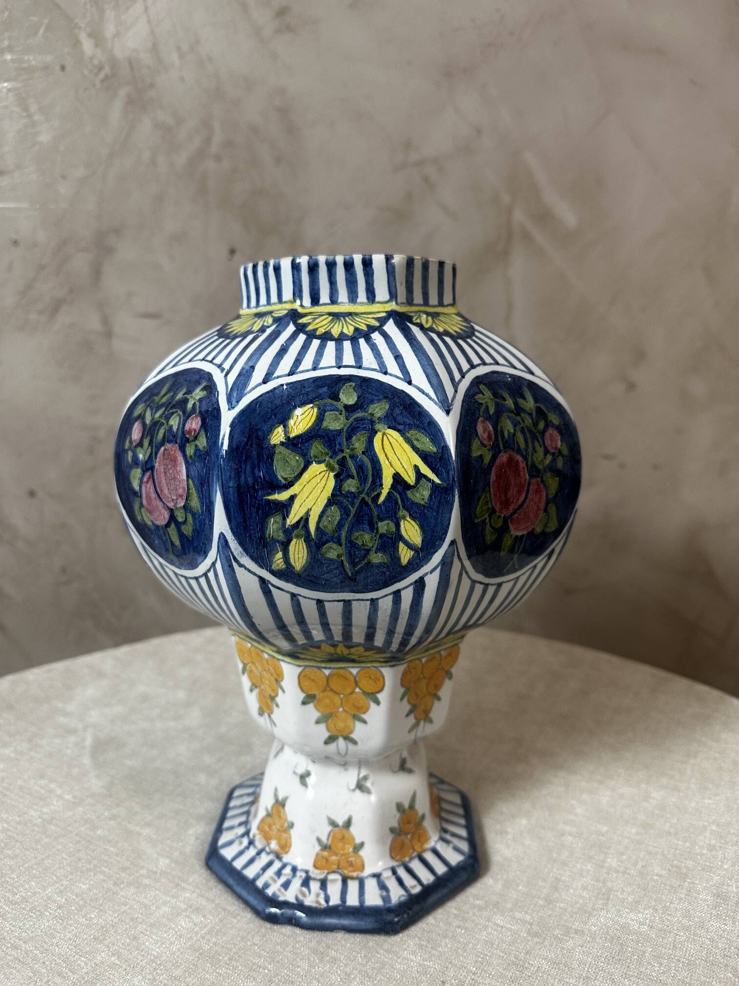Polychrome vase 1925