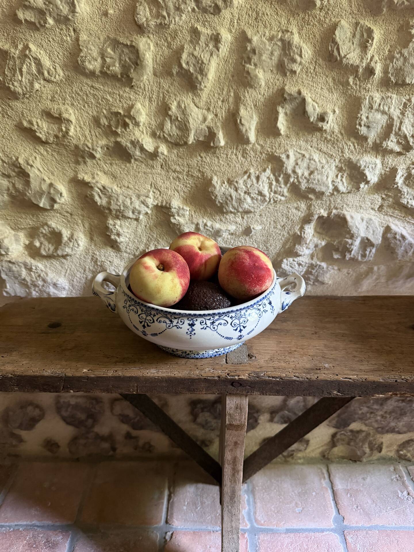 Fruit bowl in ironstone model Balzac