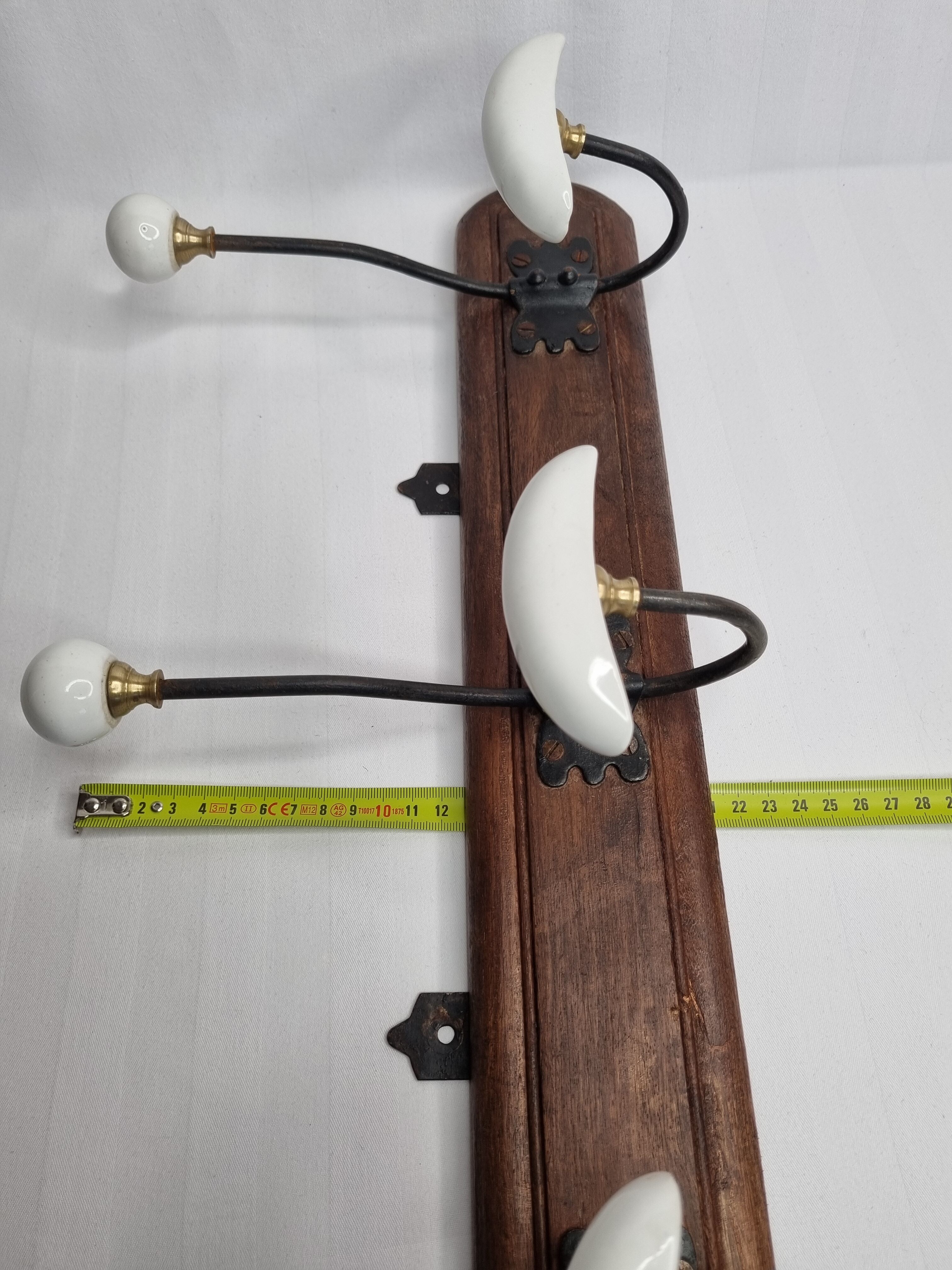 Bistro wall rack in porcelain, metal and wood, vintage