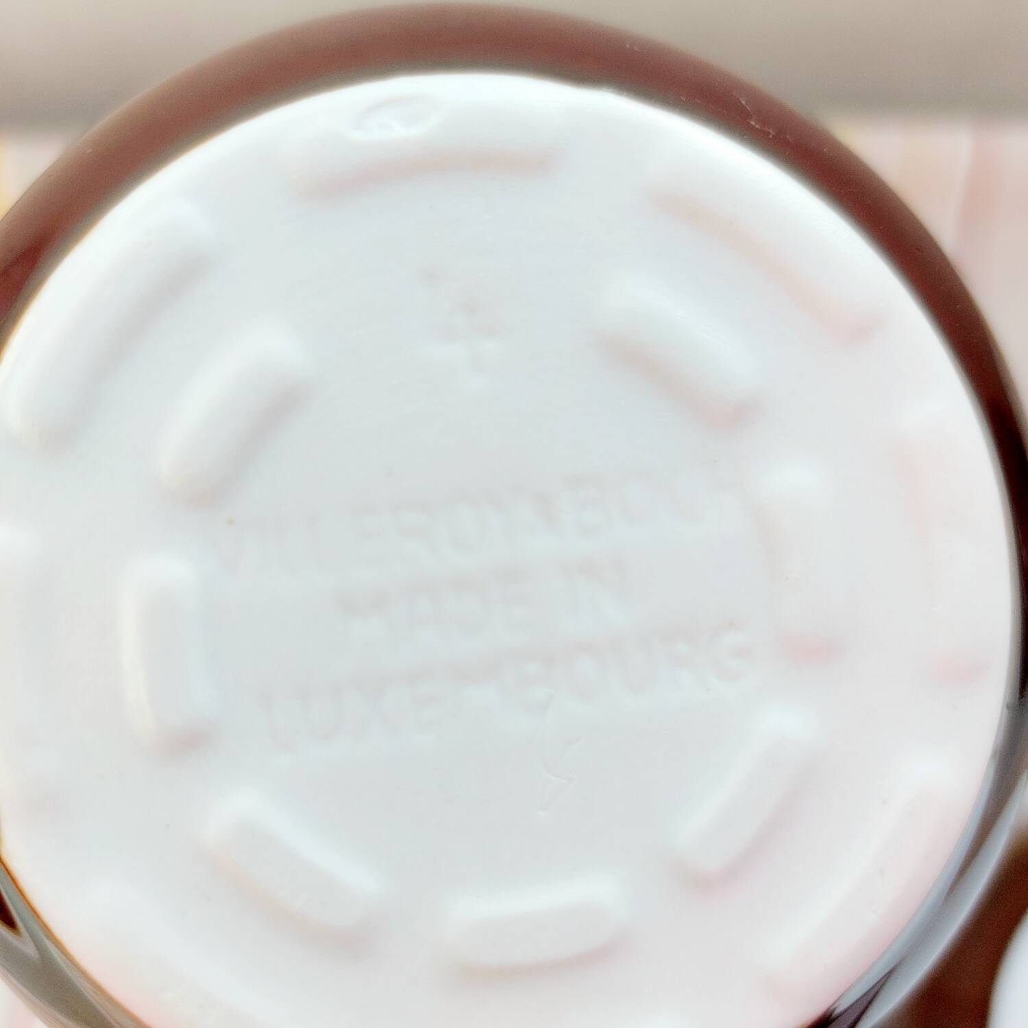 Villeroy & Boch coffee maker and milk jug