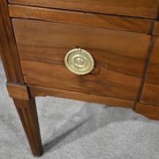 Walnut Jumping Commode, Louis XVI period – Late 18th century