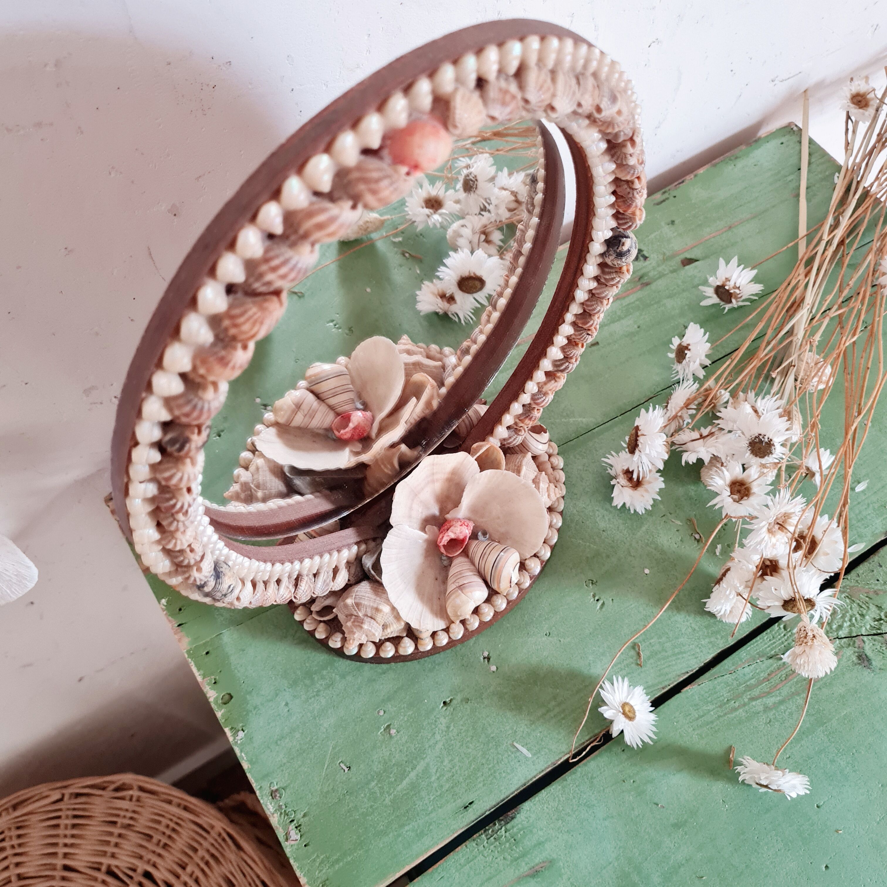 Oval mirror wood and vintage shells