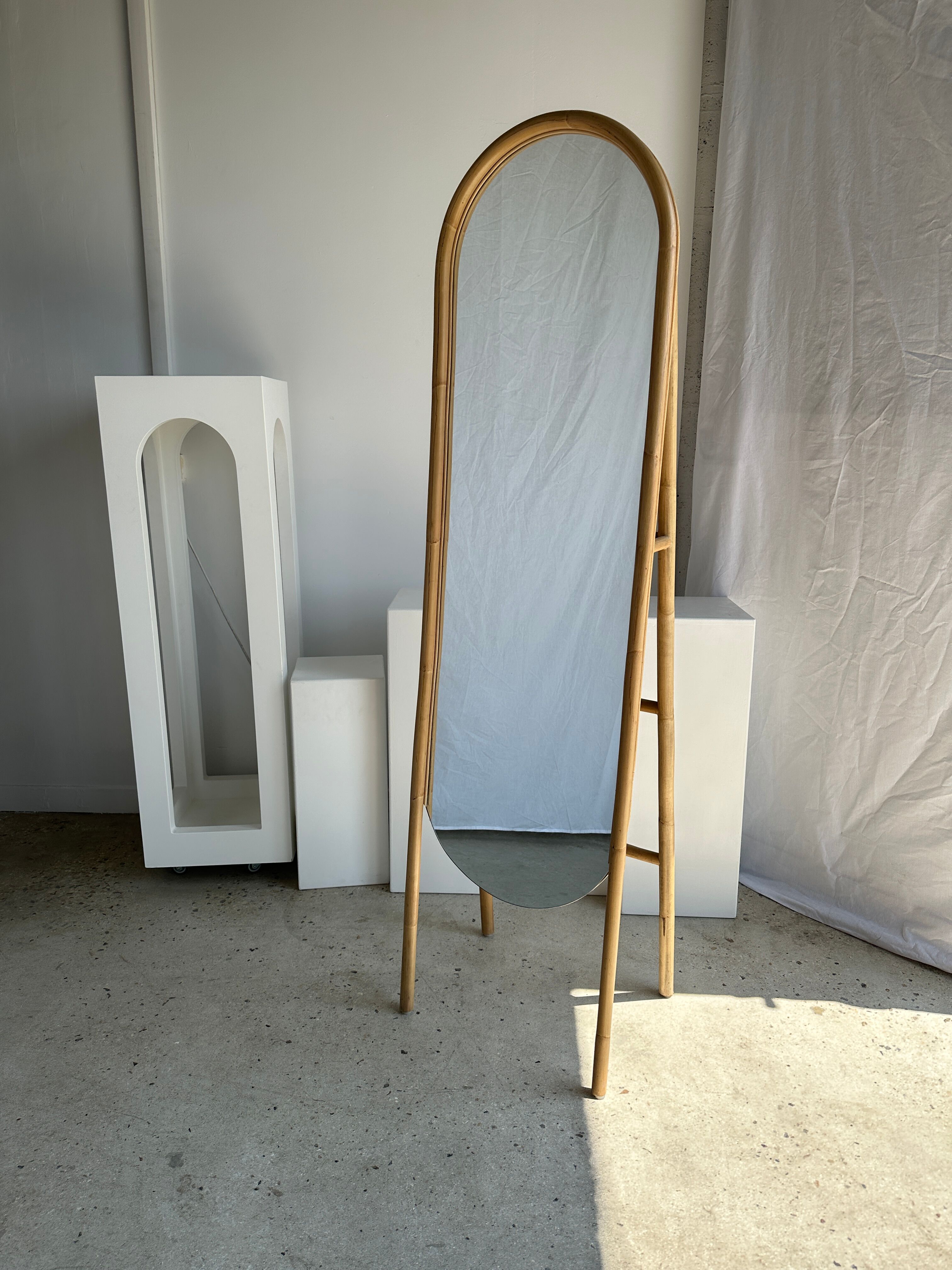 Floor mirror in bamboo and rattan H:1m80