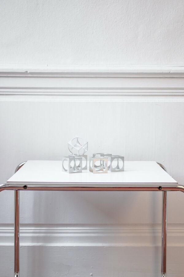 Lot de 6 ronds de serviette / coquetier vintage en aluminium par Pier