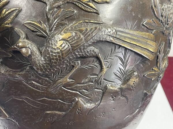 Gros vase en bronze asiatique xix ème - 22 cm - diamètre 25 cm