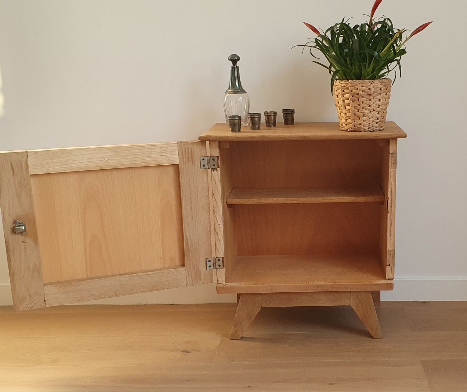 Furniture year 50 Scandinavian style