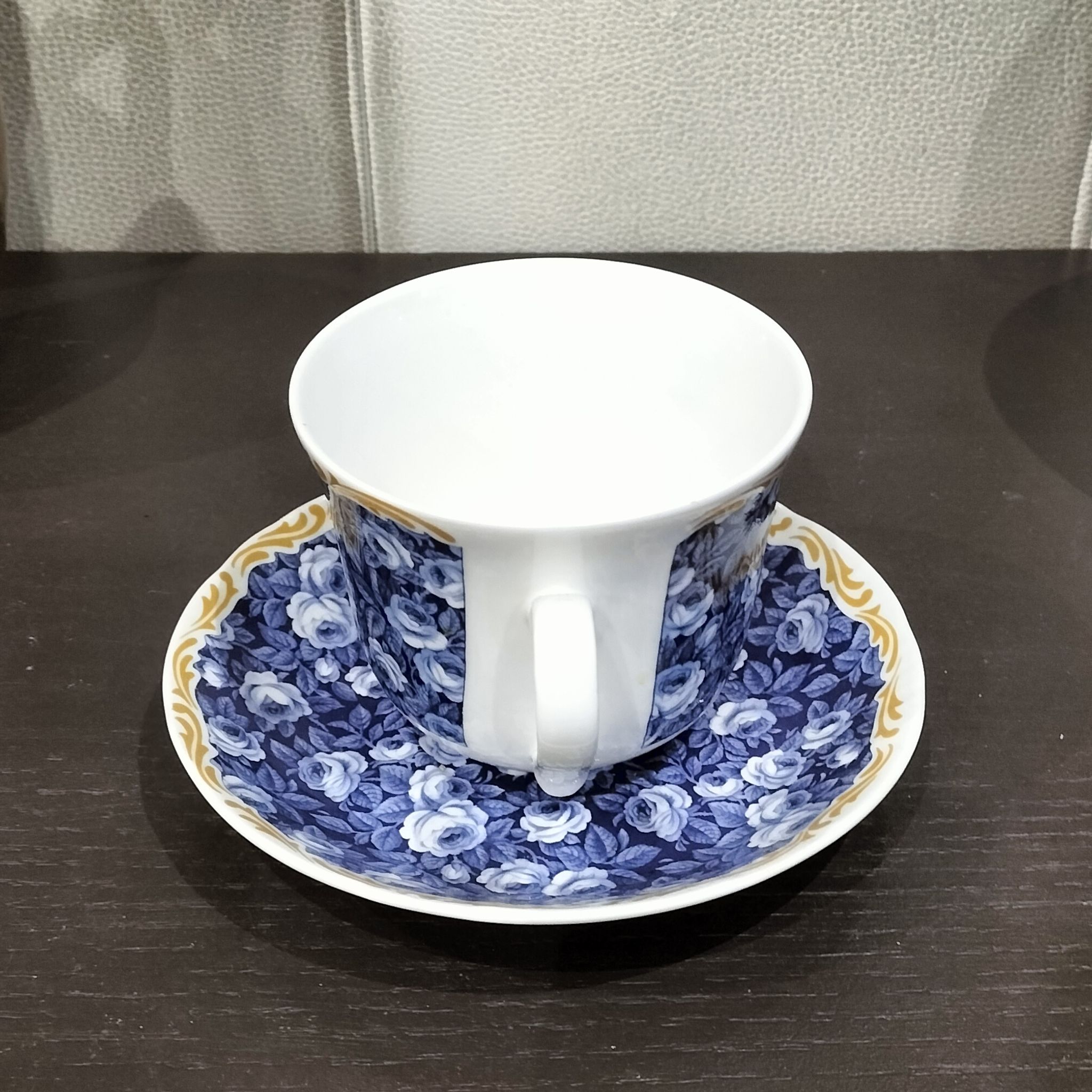 Jumbo cup english lunch Roy Kirkham model rose chintz blue
