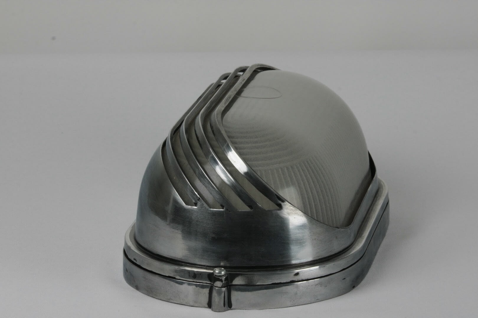 Waterproof waterproof modernist design in aluminum and glass