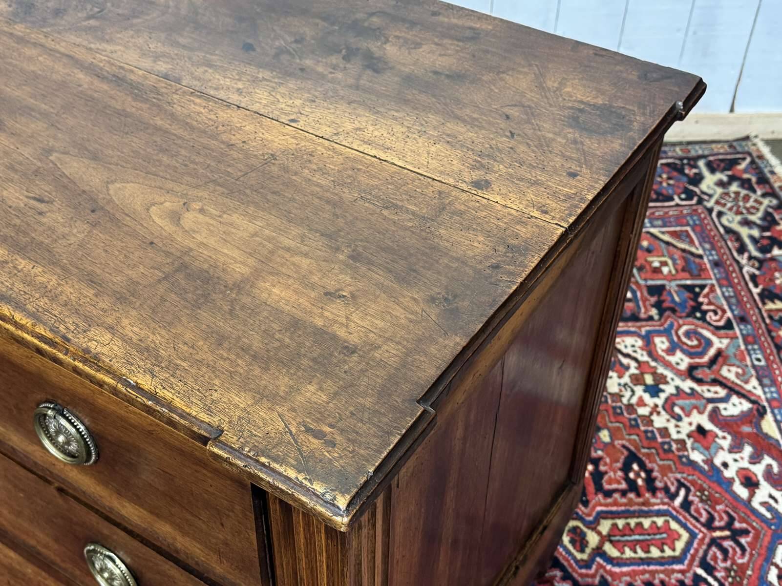 Louis XVI commode from the 18th century in walnut.