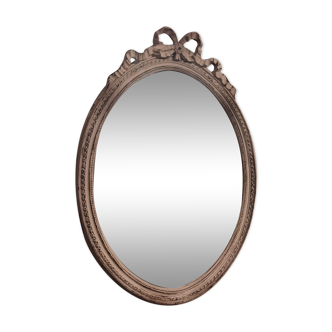 Cream romantic style mirror with Knot