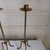 Pair of bronze candlesticks resting on 3 feet modern design