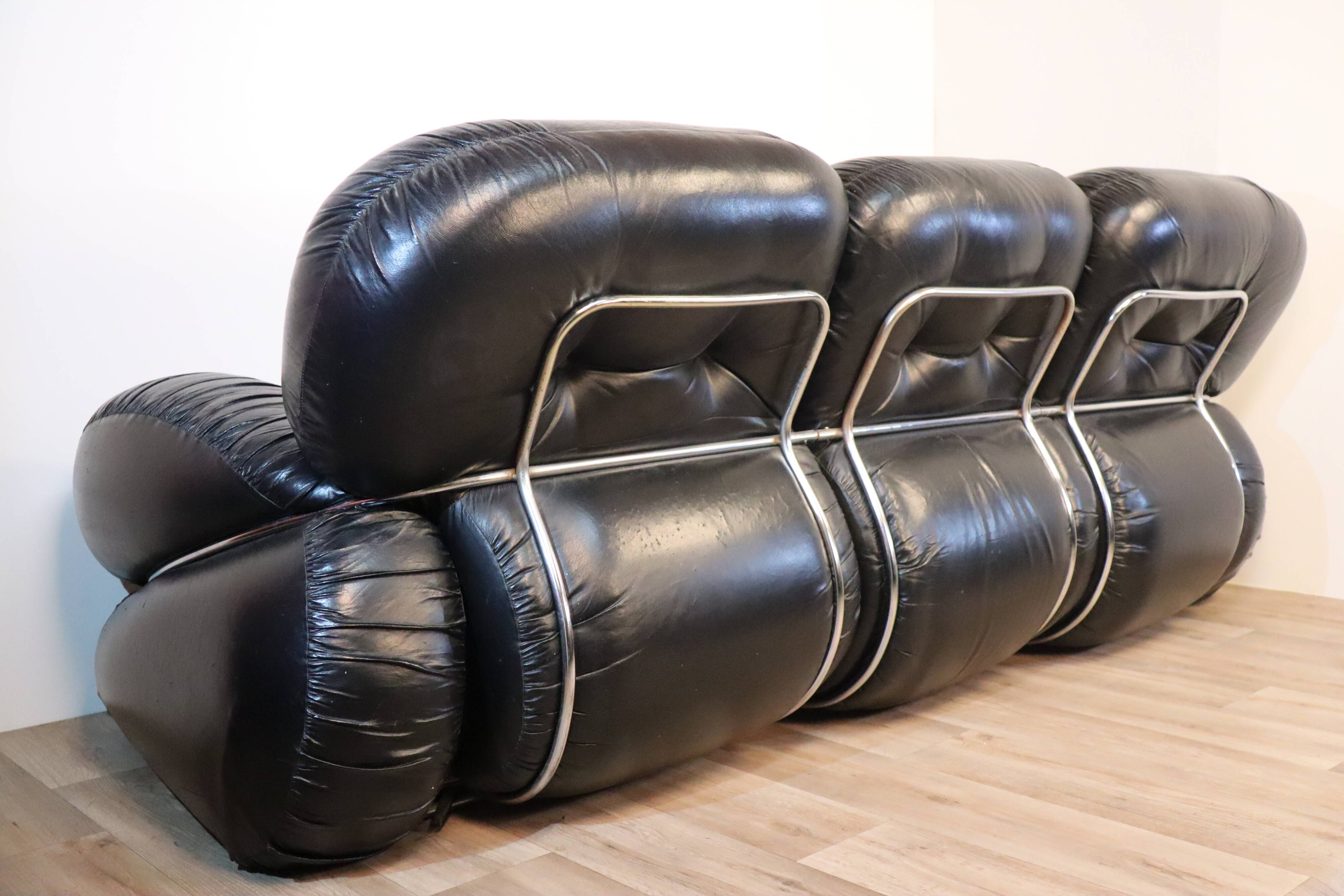 Italian vintage sofa by Adriano Piazzesi 1970