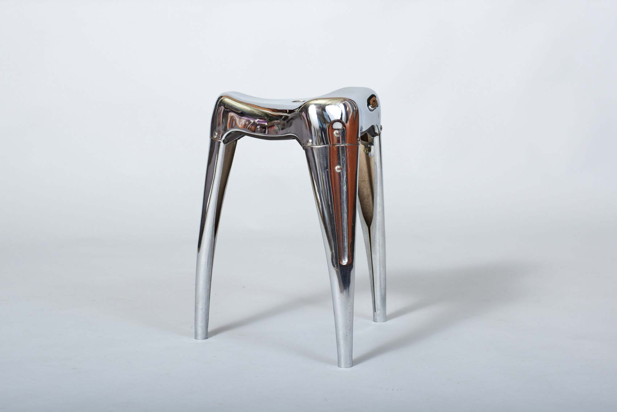 Yasu Sasamoto pour Dulton wisdom tooth stool