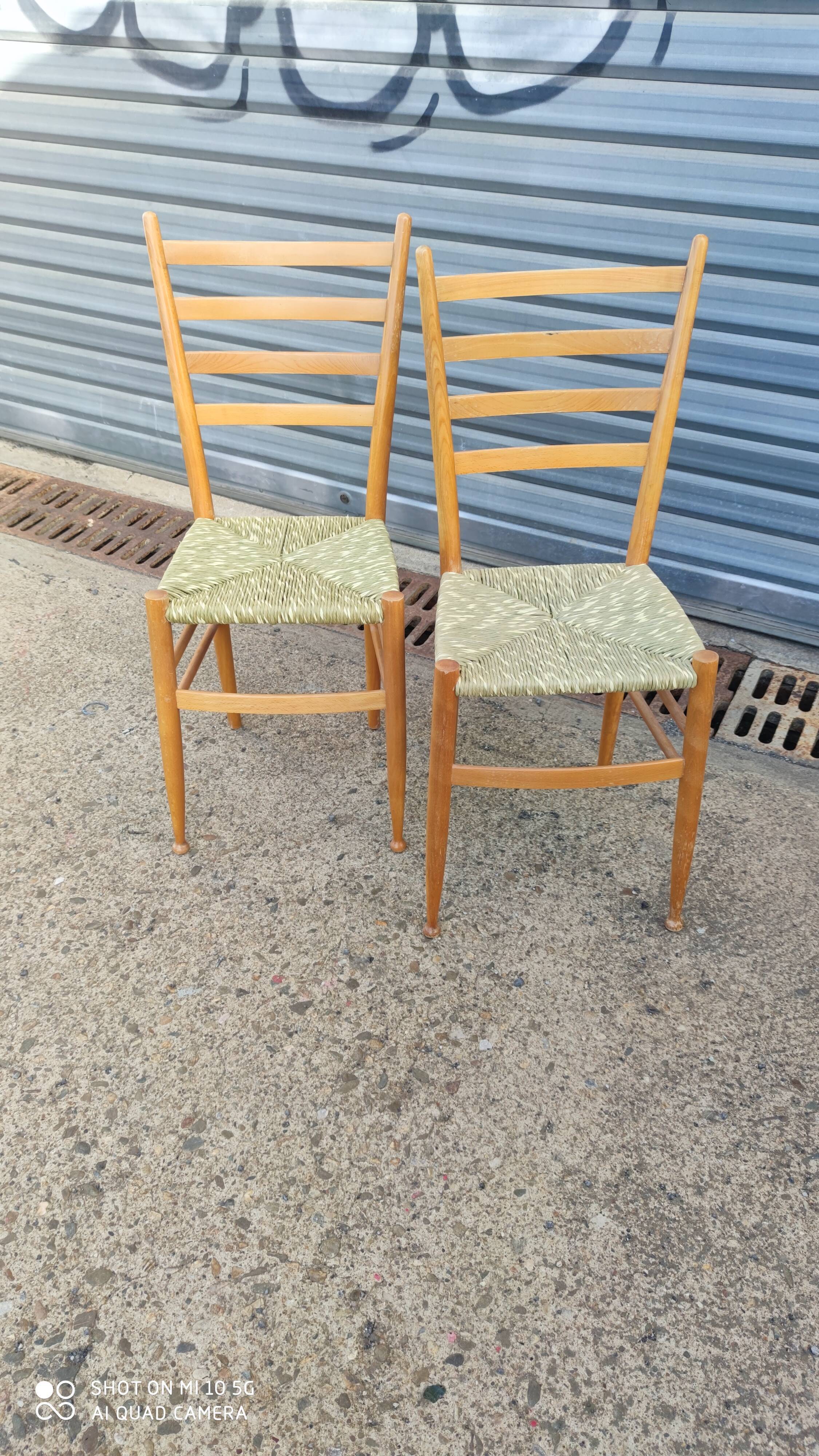 Paire de chaises d'appoint vers 1960