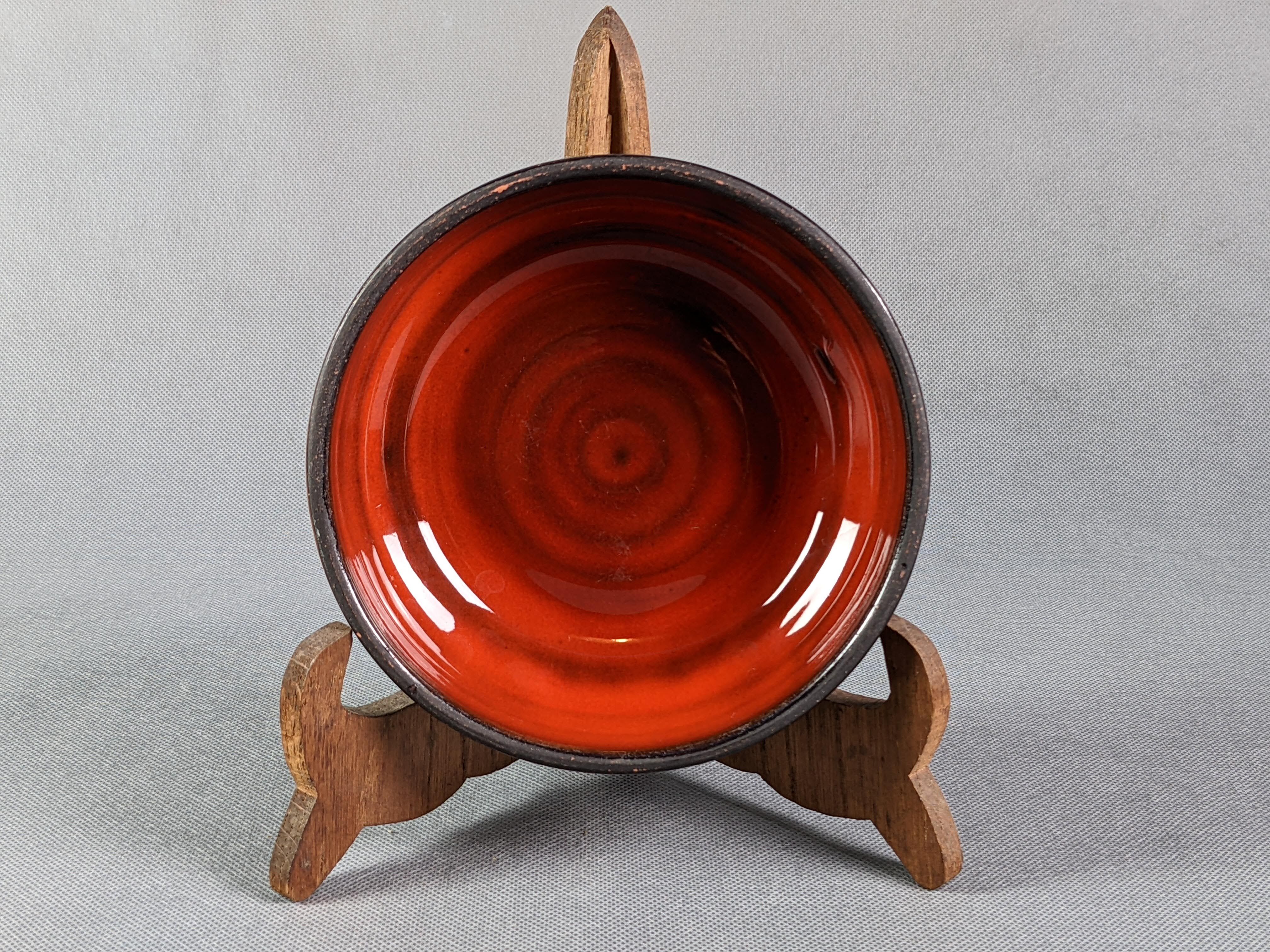 Gérard Hofmann Vallauris, manganese red cup, signed, 50s