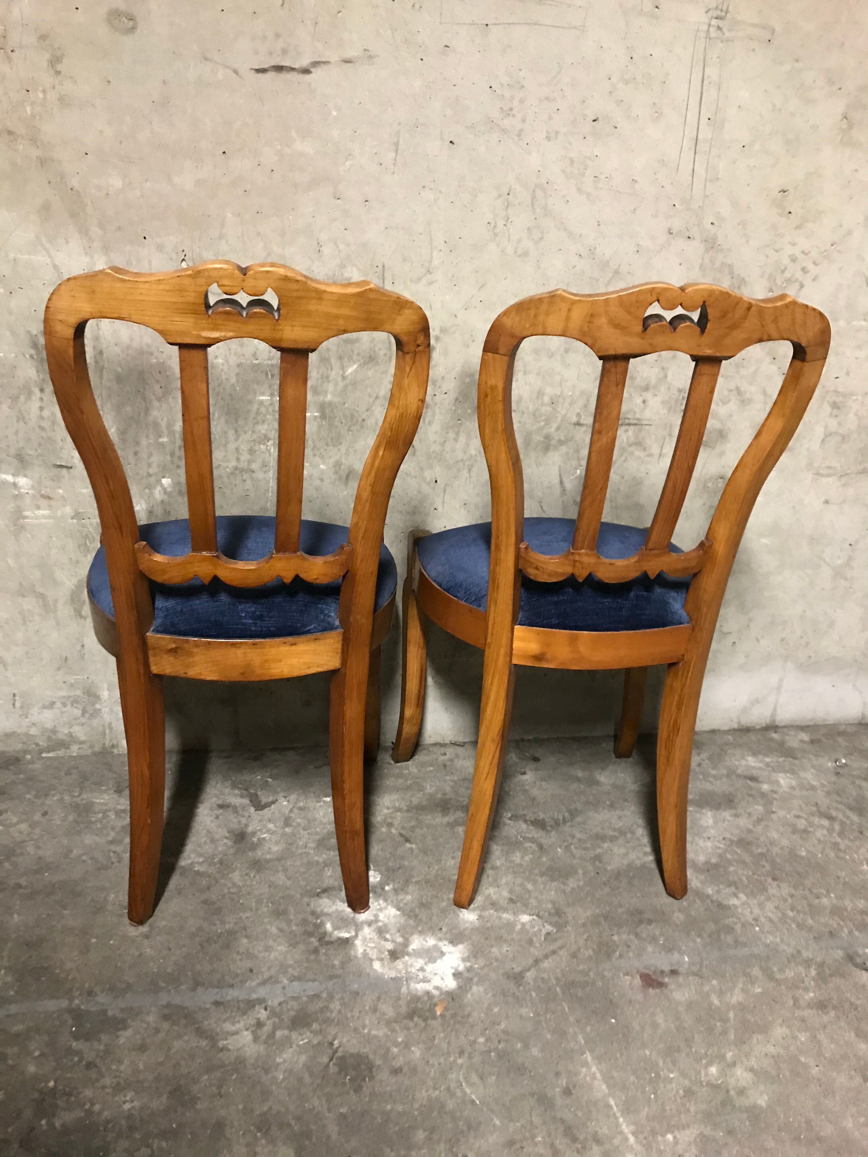 Pair of English chairs