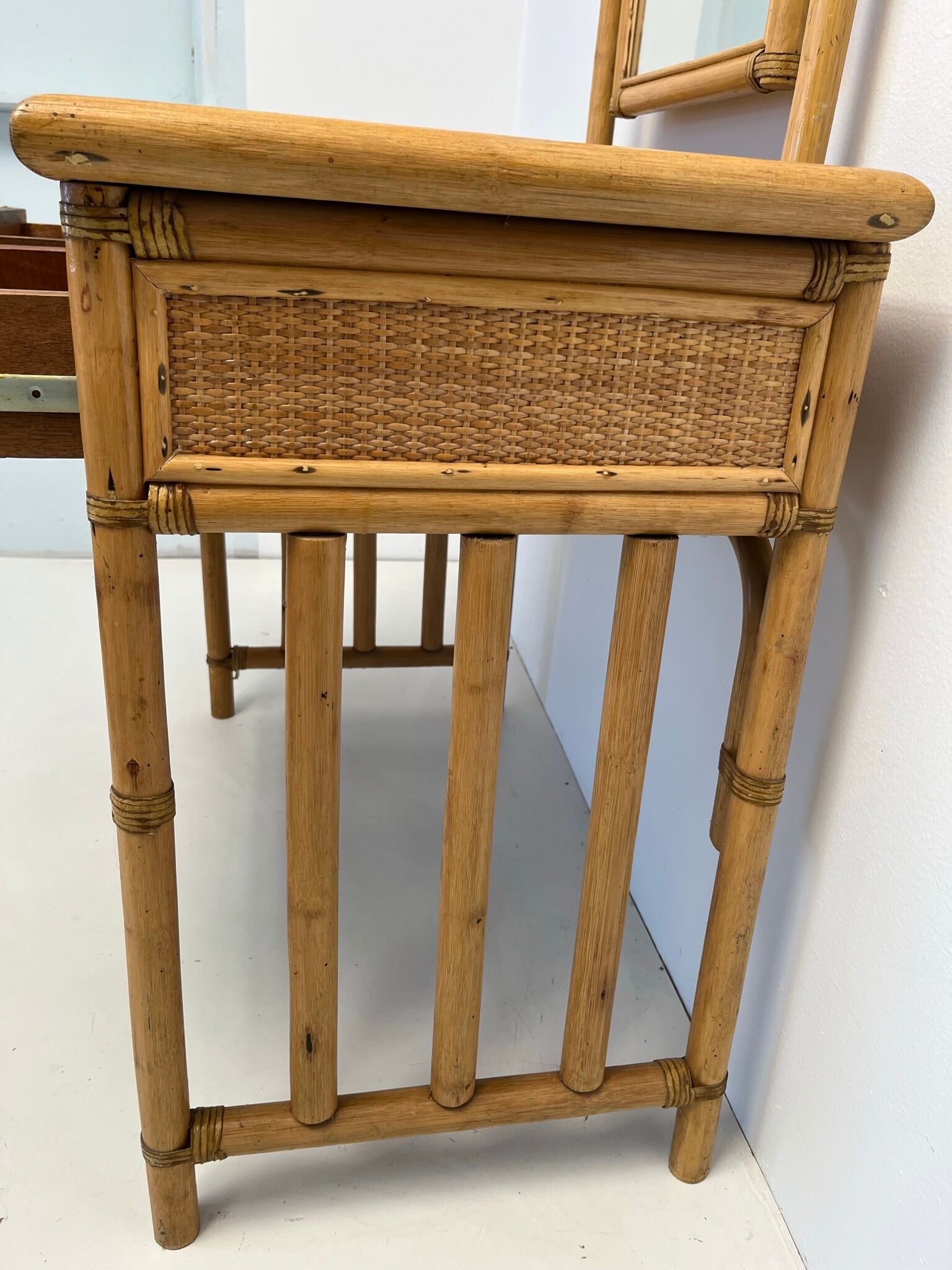 Bamboo and rattan dressing table, with mirror 50s-60s