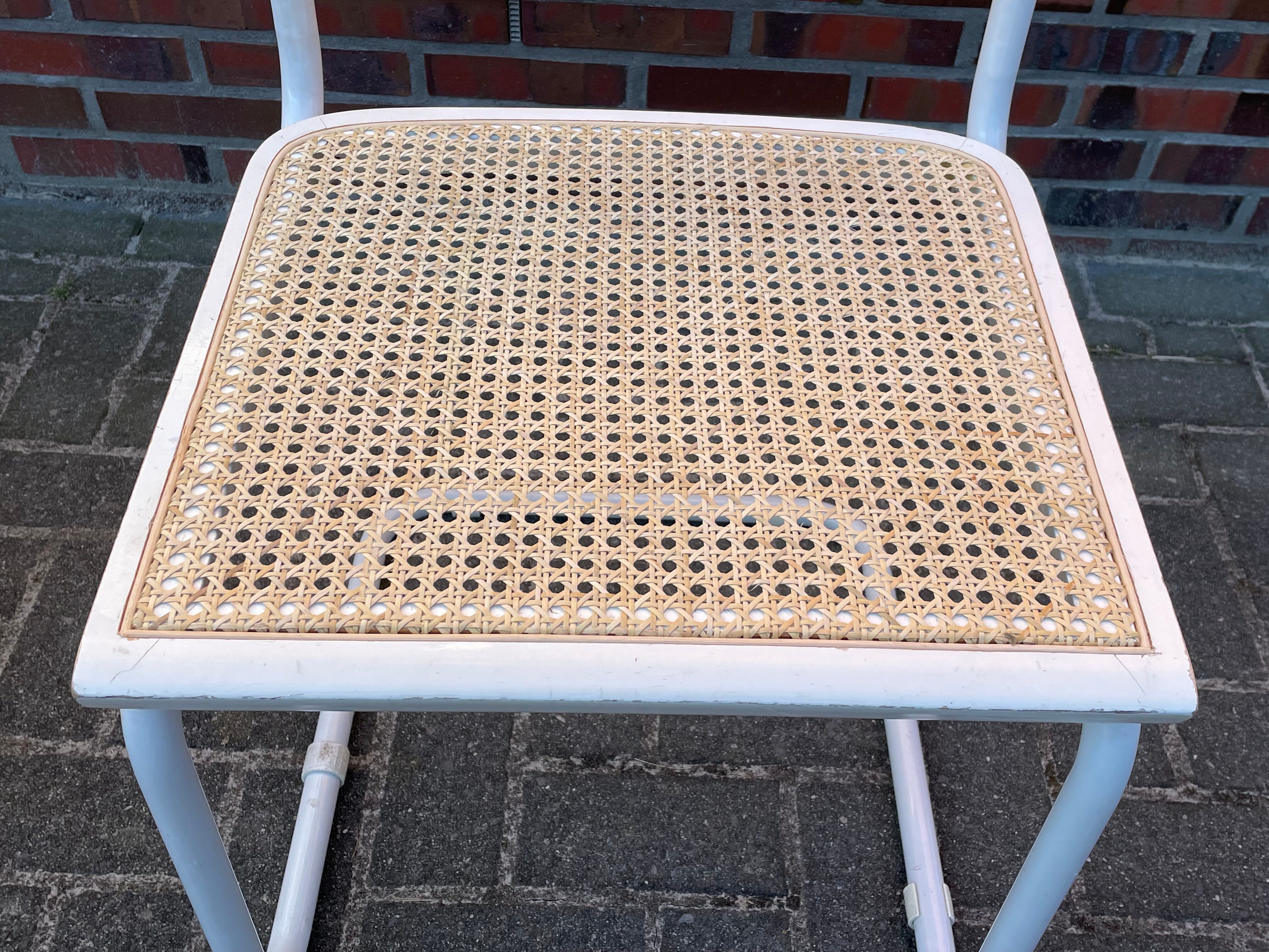 Cesca design chair b32 model in white