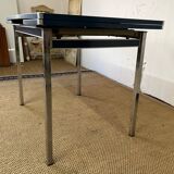 Formica table with extensions