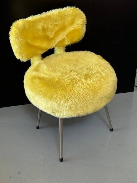 Chaise moumoute Pelfran