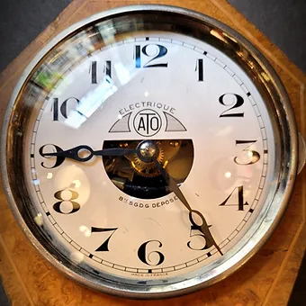 Art Deco inlaid clock