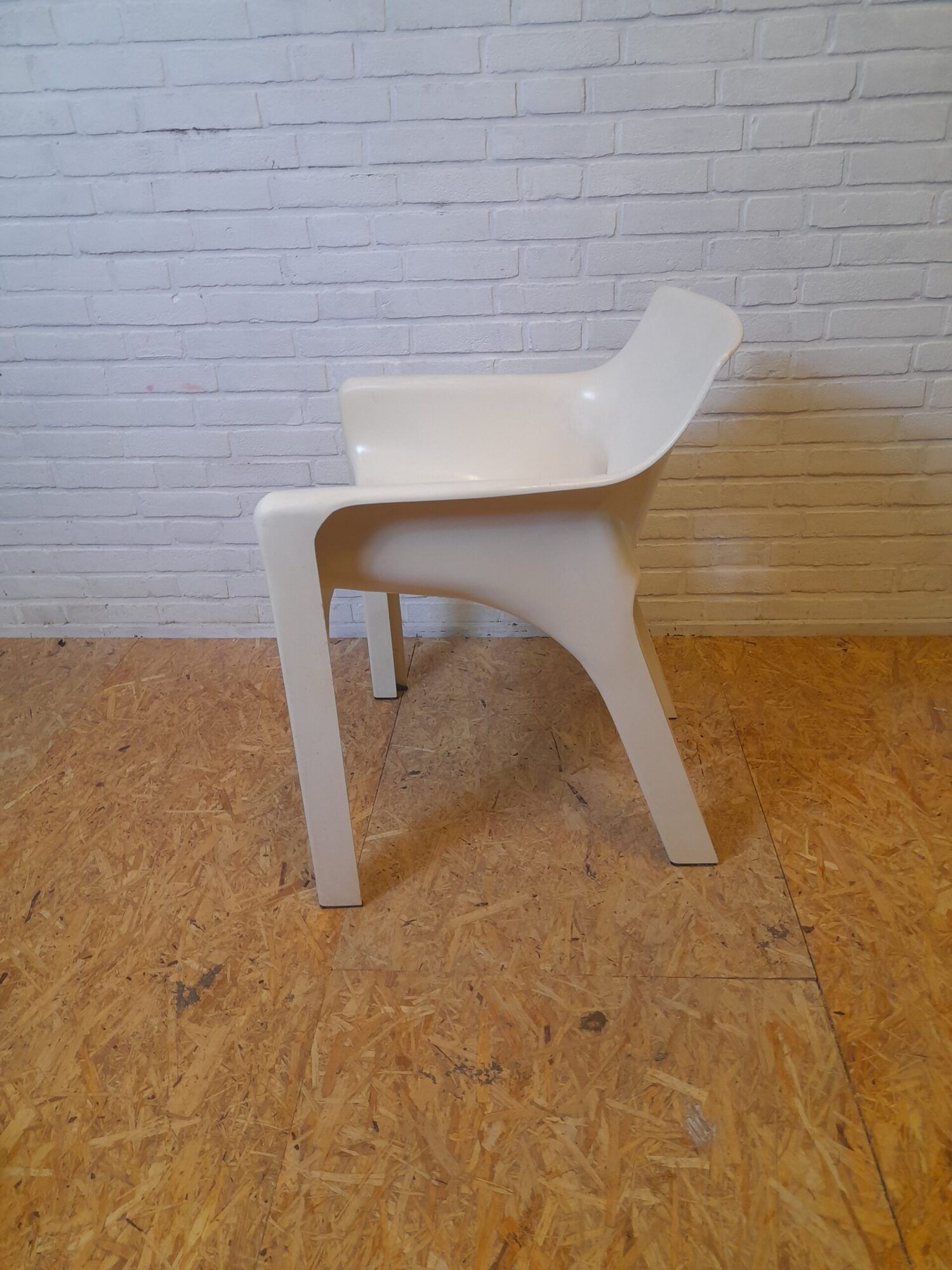 Gaudi chair