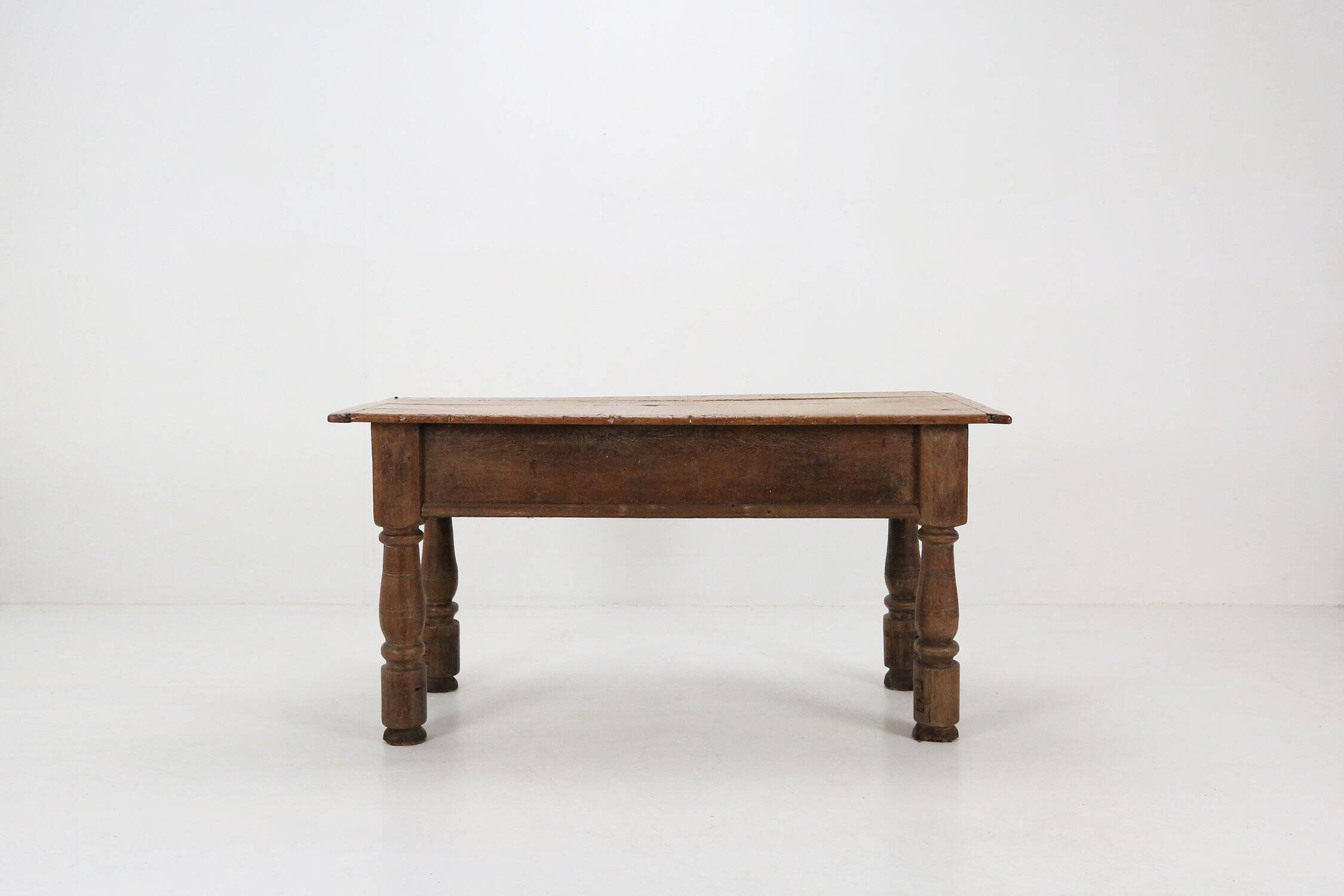 Belgian Antique oak console table with drawer, ca. 1740