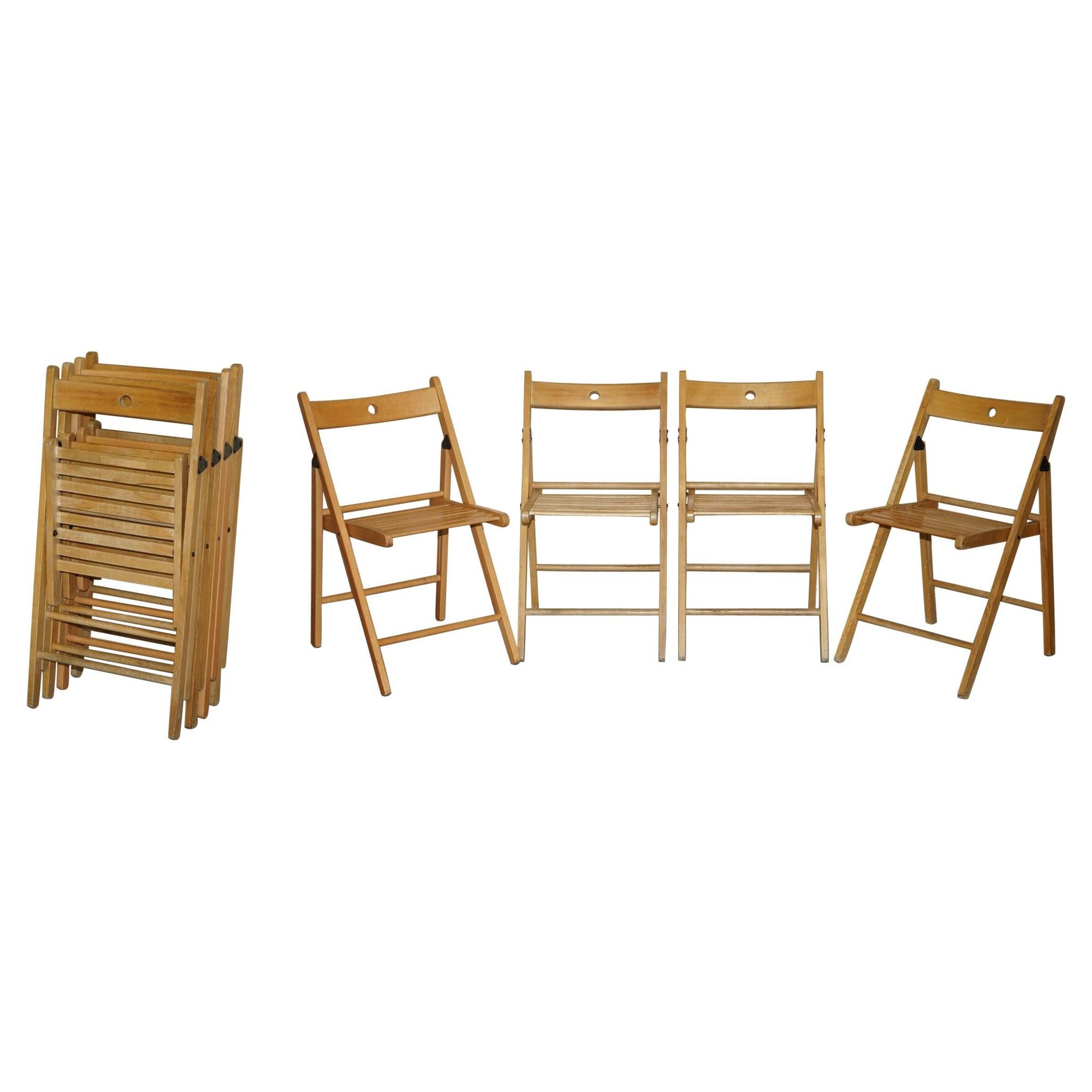 Set of 4 folding steamer chairs in oak from around 1940.