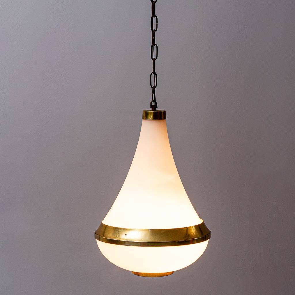 Lampadario a sospensione vetro opalino ottone anni ’50 vintage