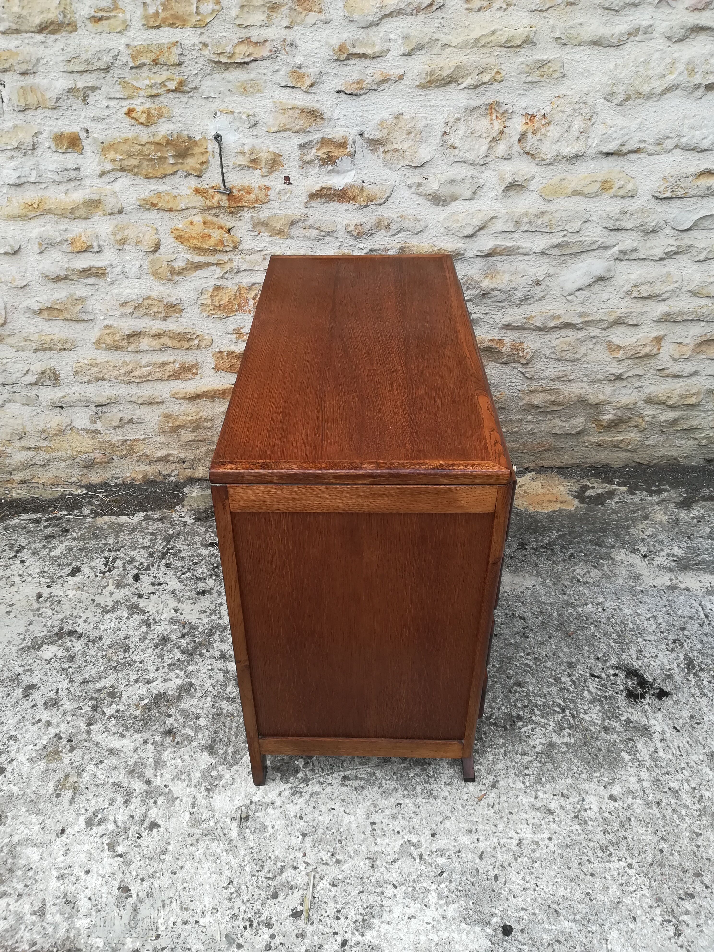 Vintage oak chest of drawers