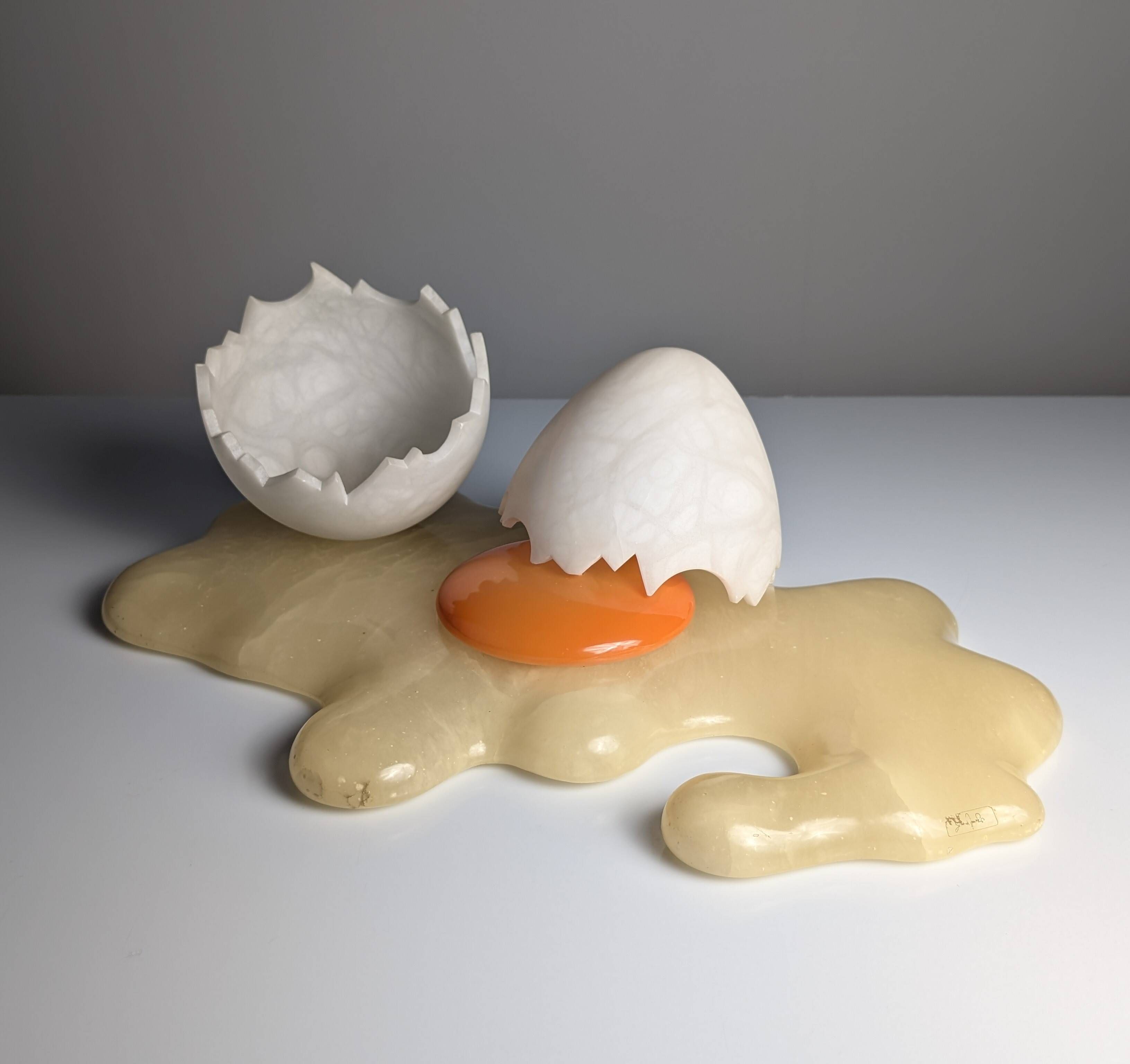 Broken egg alabaster sculpture lamp by Marco Ricciardi, Italy, 1980s