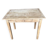 Desk table