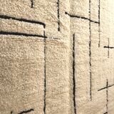 Moroccan Berber carpet Beni Ouarain Ecru with geometric black motifs 3, 04x1, 86m