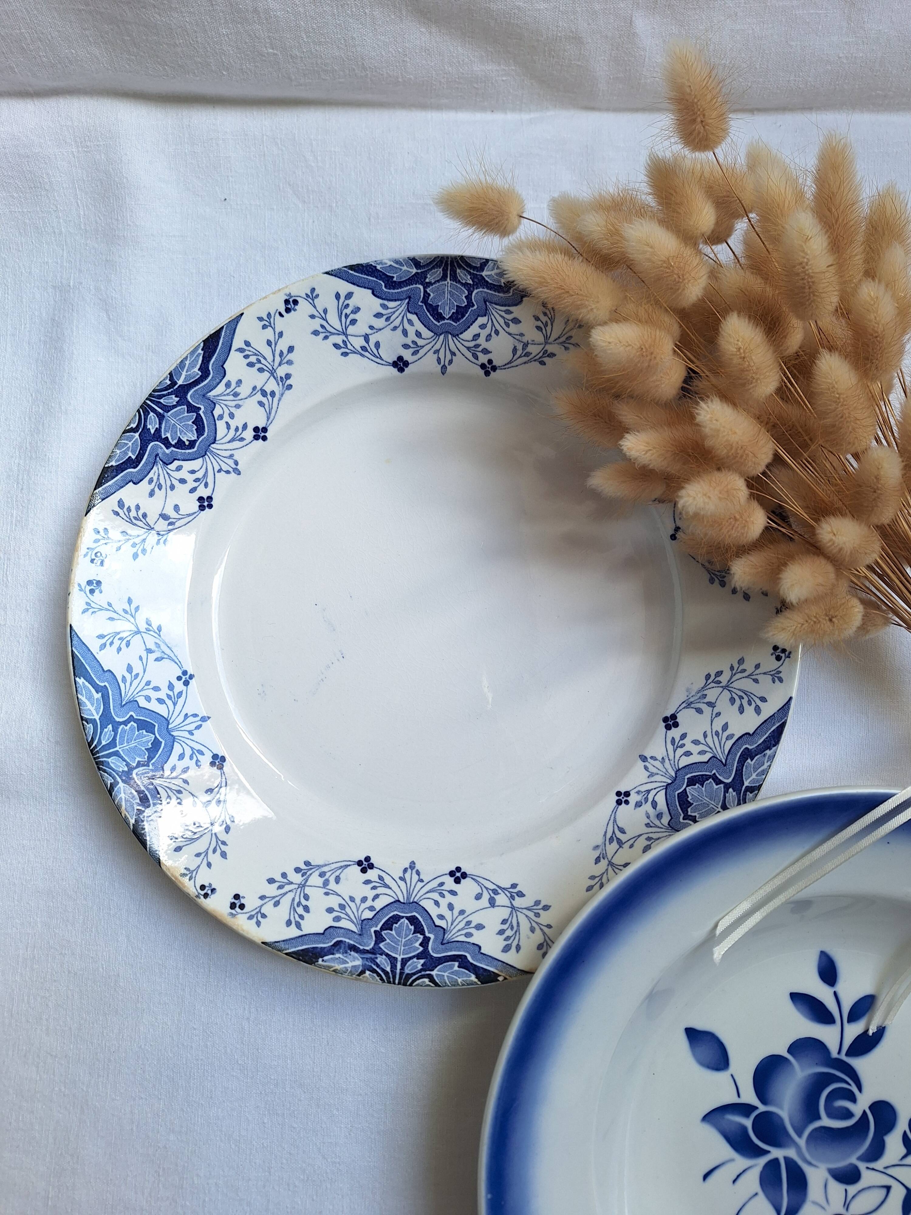 Shallow dish Badonviller and Creil and Montereau blue
