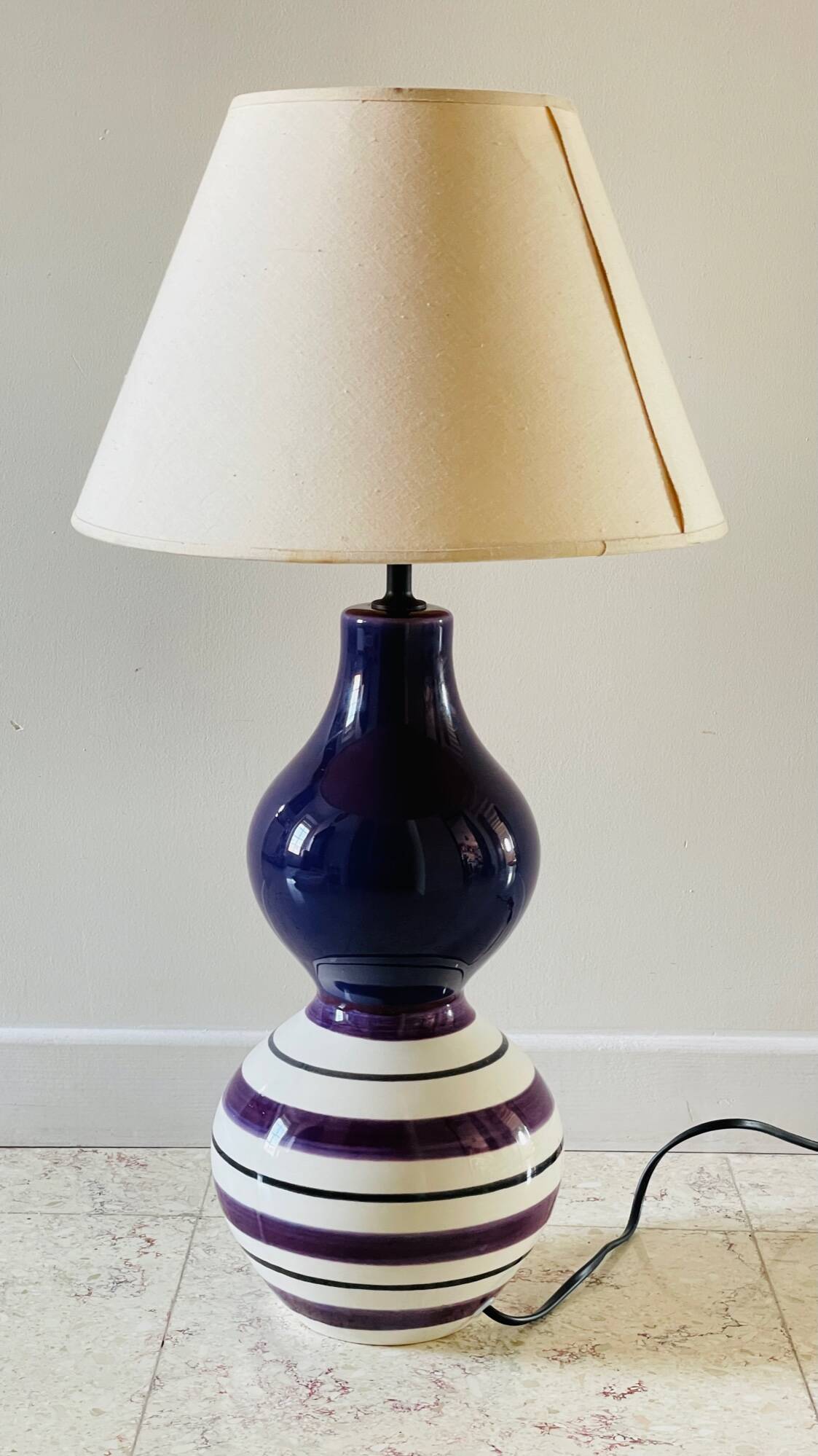 Ceramic lamp by Koralcoa
