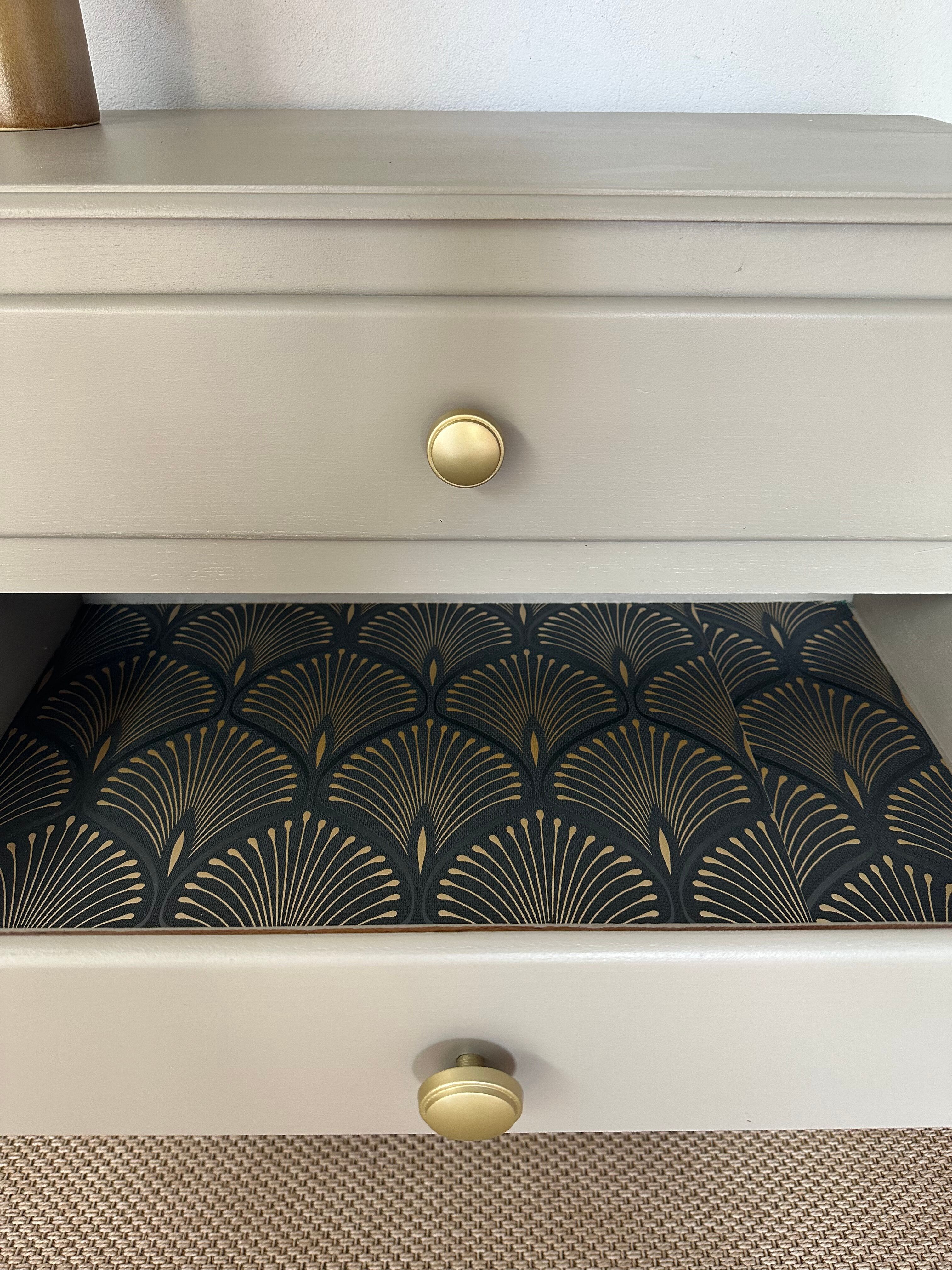 Art Deco chest of drawers